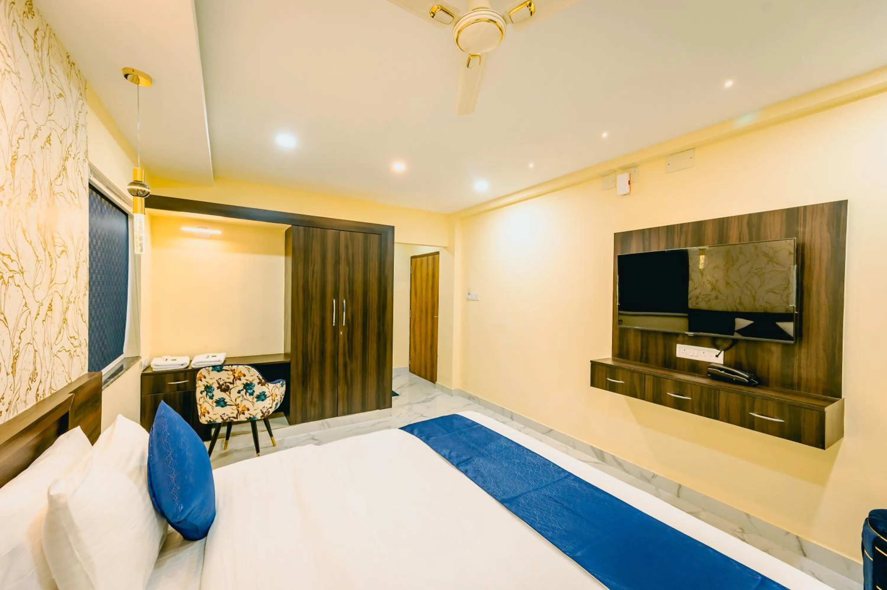 Bed in Livotel Premium Hotel