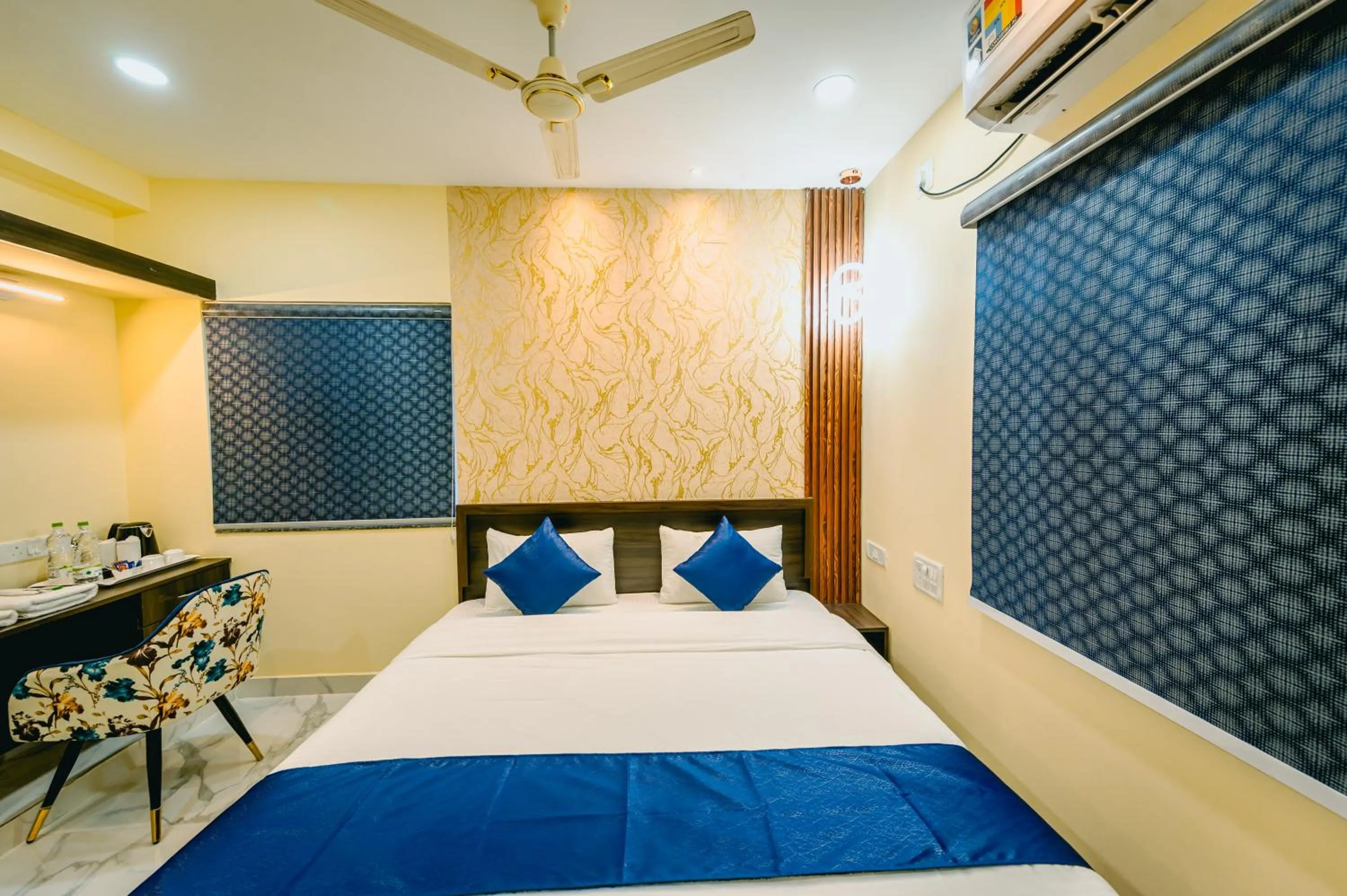 Bedroom, Bed in Livotel Premium Hotel