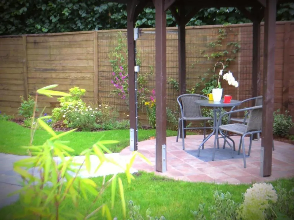 Patio in Bed and breakfast Mentari