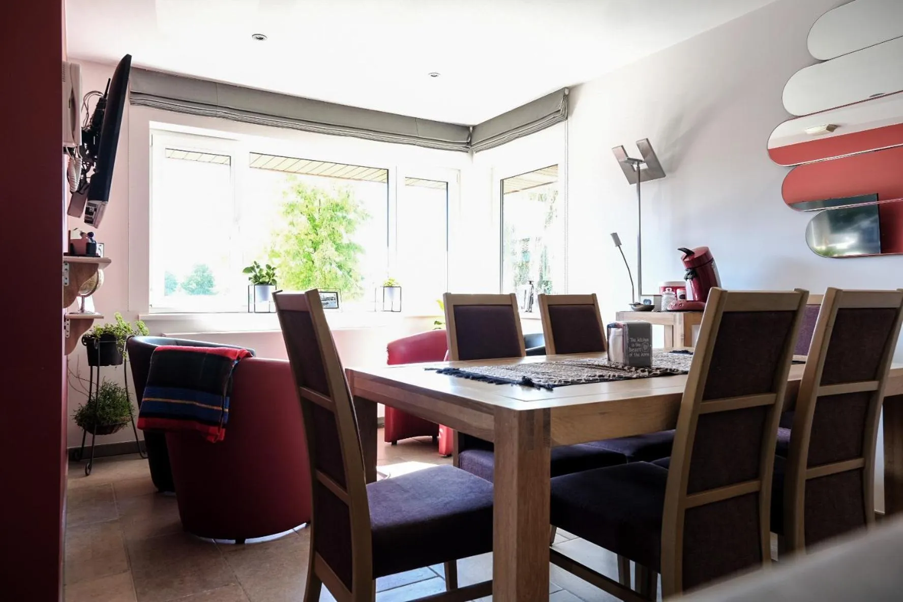 Communal lounge/ TV room in Bed and breakfast Mentari