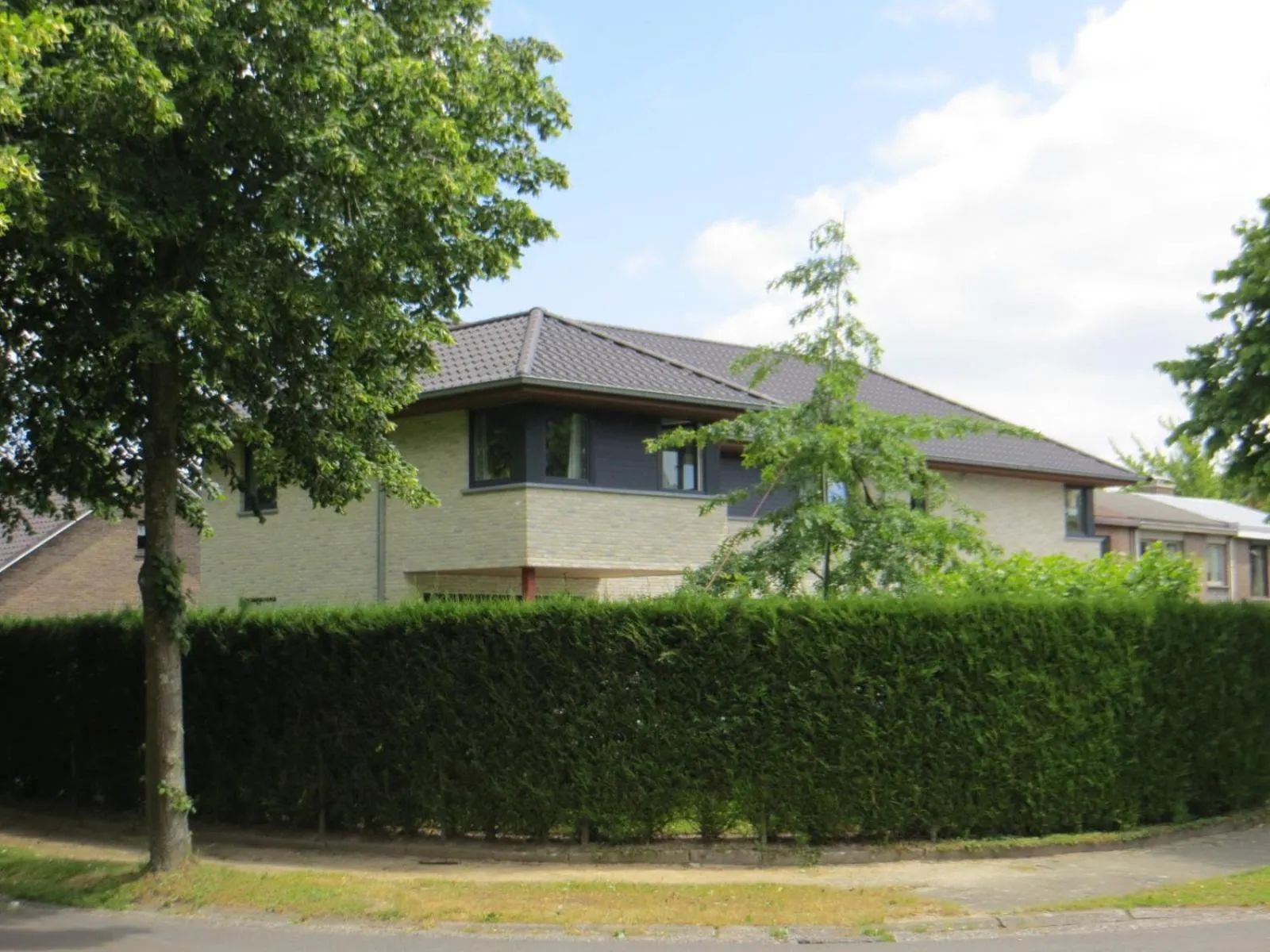 Property building in Bed and breakfast Mentari