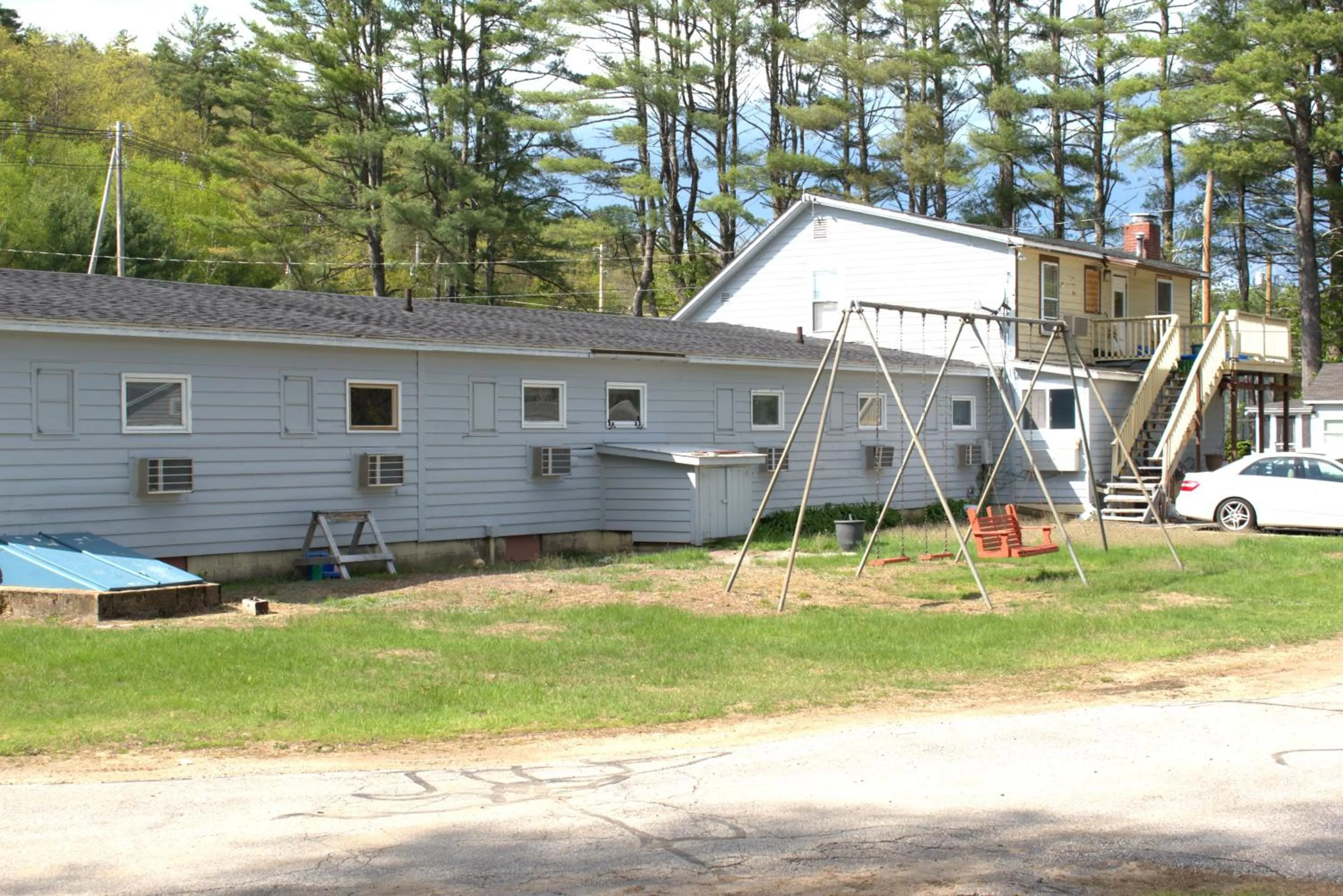 Property building in Pilgrim Inn & Cottages