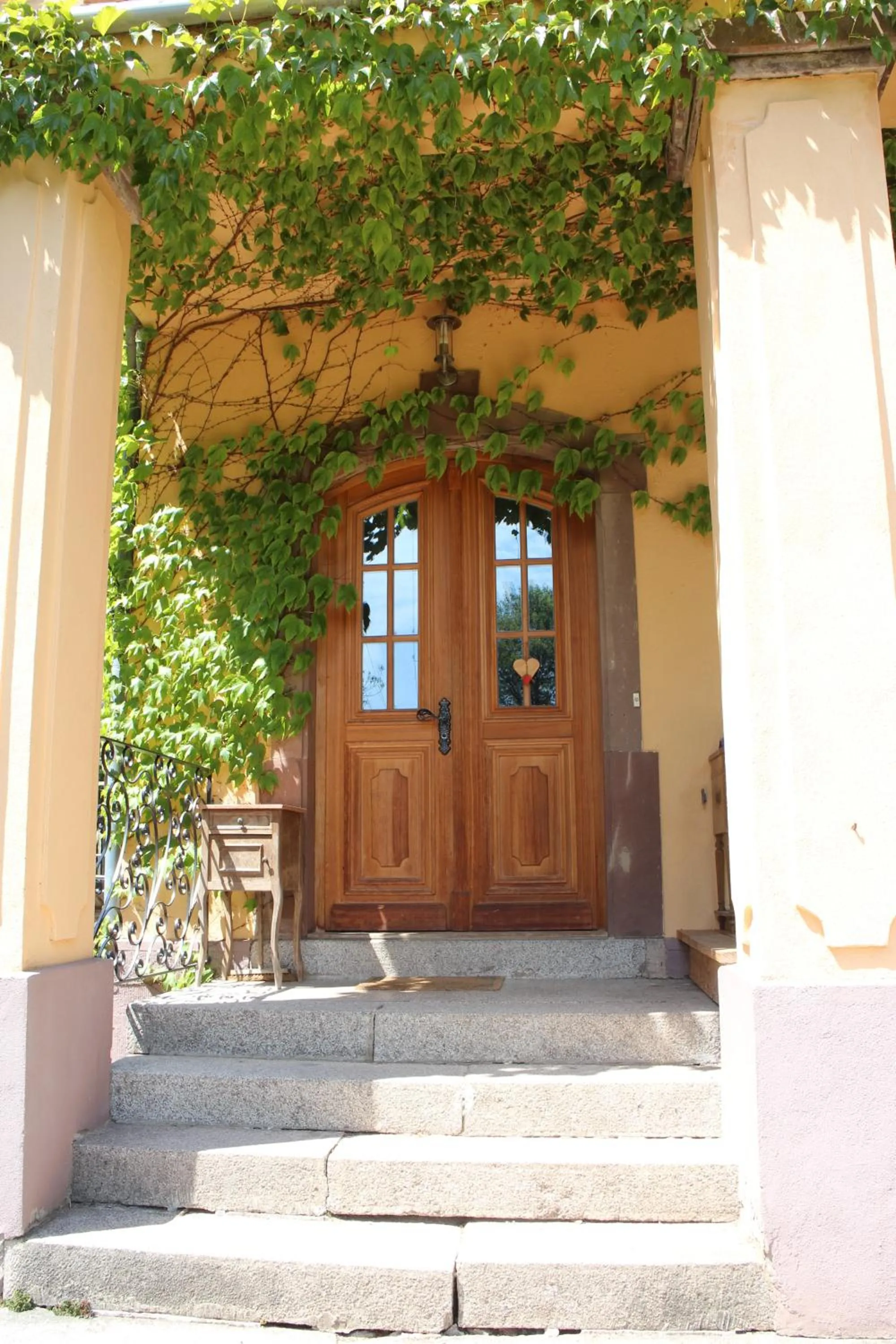 Facade/entrance in Villa Louisental - Gruppenunterkunft für Selbstversorger