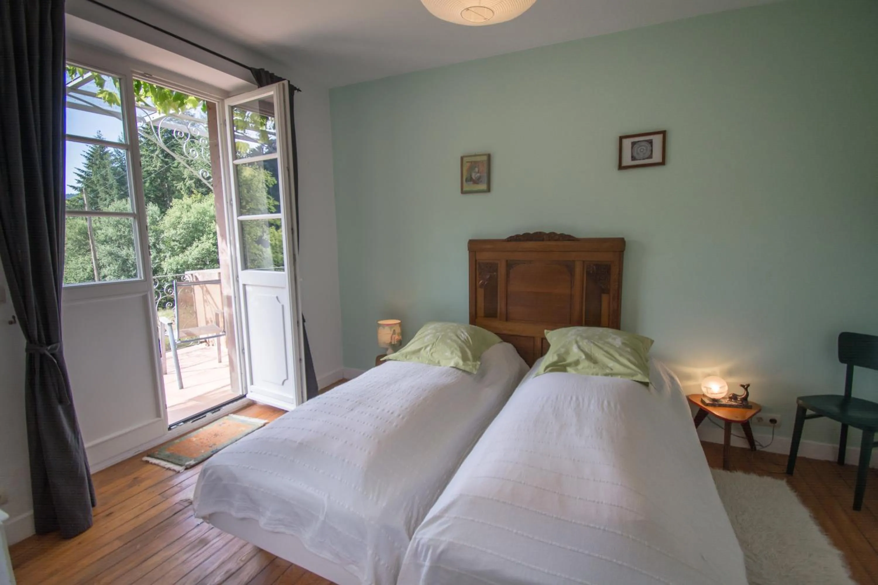 Bed in Villa Louisental - Gruppenunterkunft für Selbstversorger