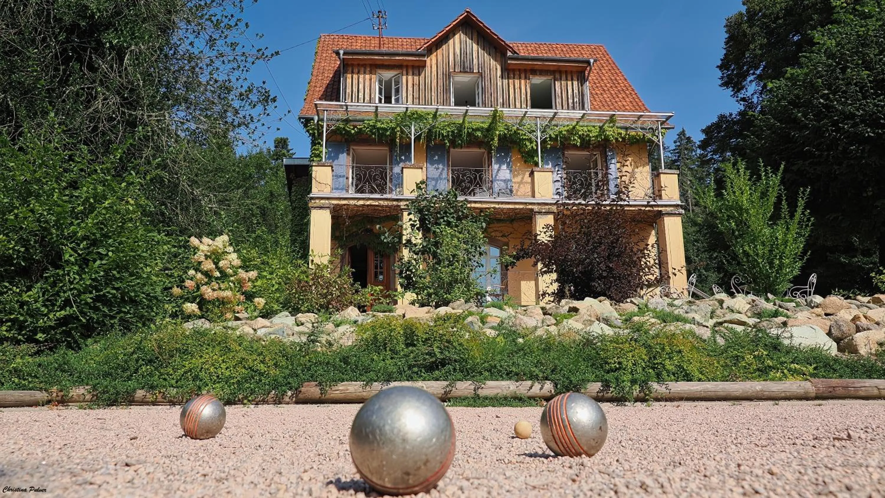 Garden in Villa Louisental - Gruppenunterkunft für Selbstversorger