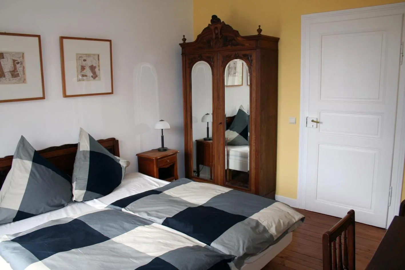 Photo of the whole room, Bed in Villa Louisental - Gruppenunterkunft für Selbstversorger