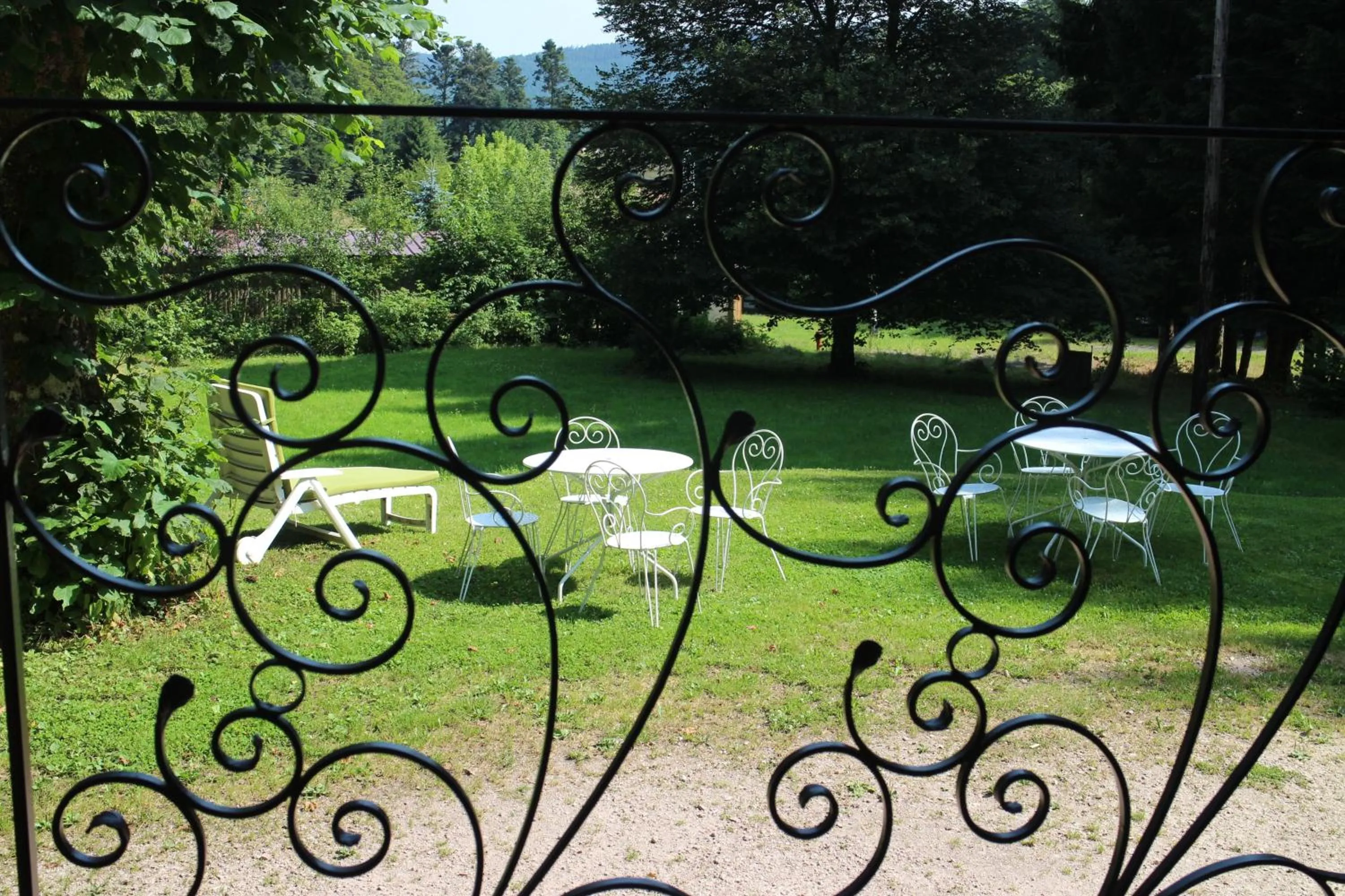 Garden view in Villa Louisental - Gruppenunterkunft für Selbstversorger