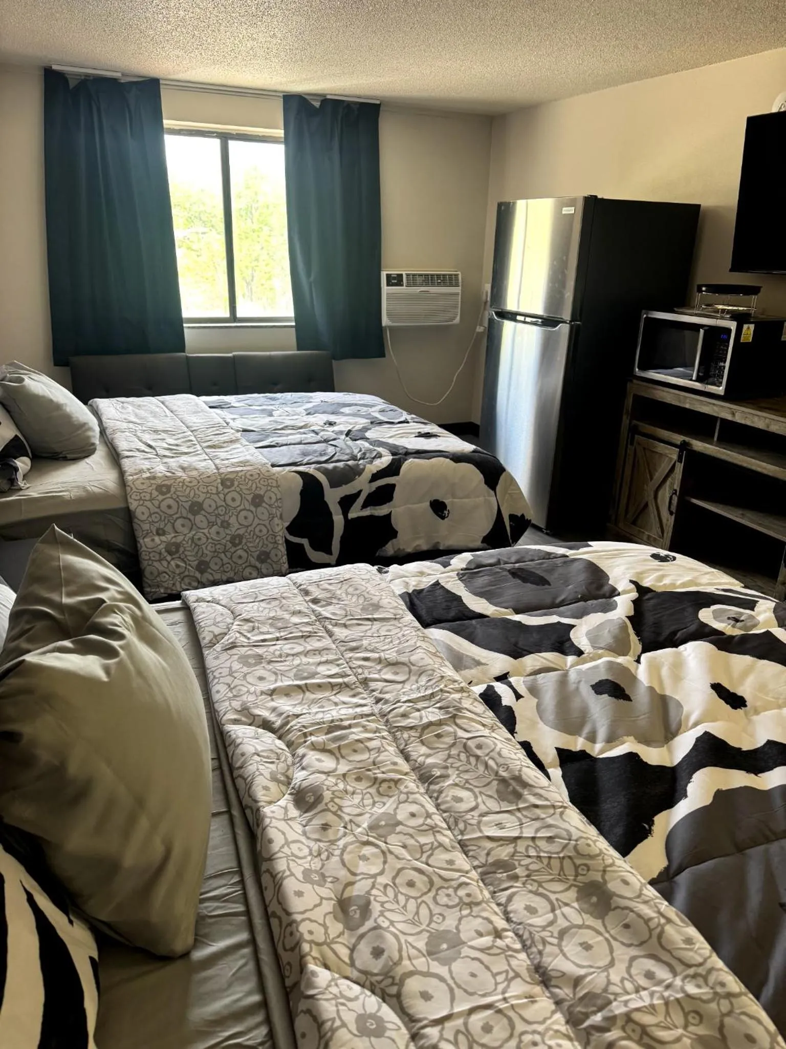 The Suite Inn