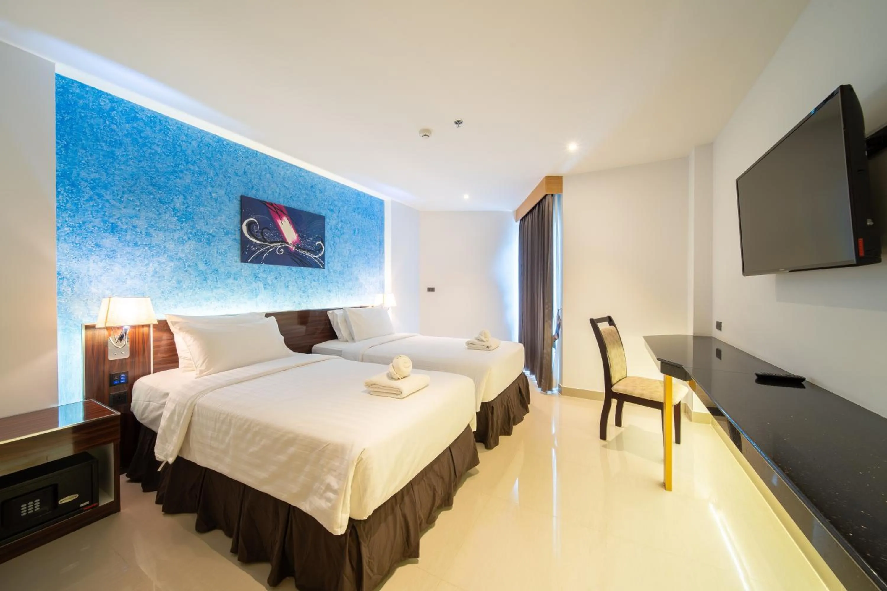 Photo of the whole room, Bed in Royal Prince Resort Pattaya
