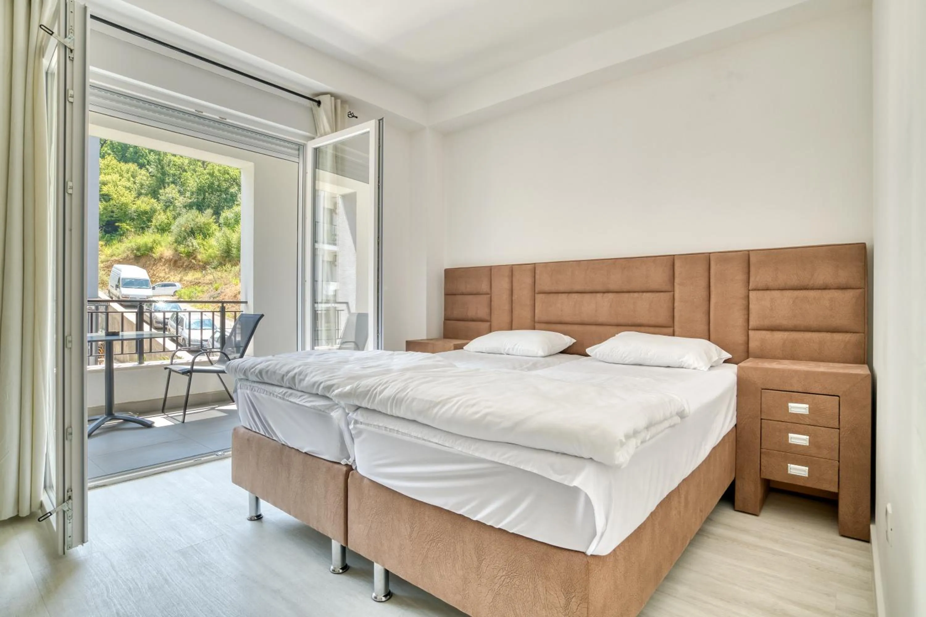 Bed in Hotel Opera Jaz