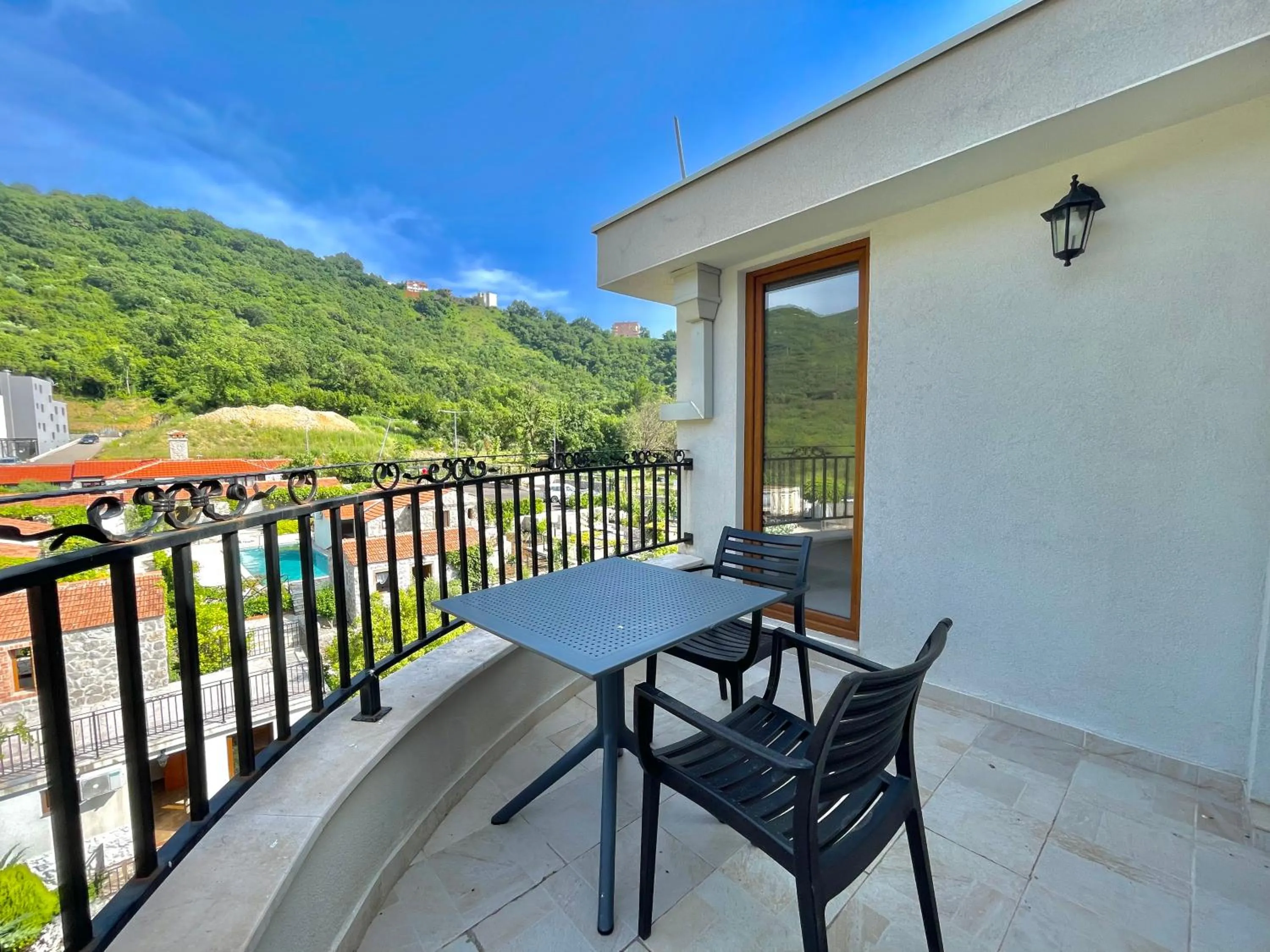 Natural landscape in Hotel Opera Jaz