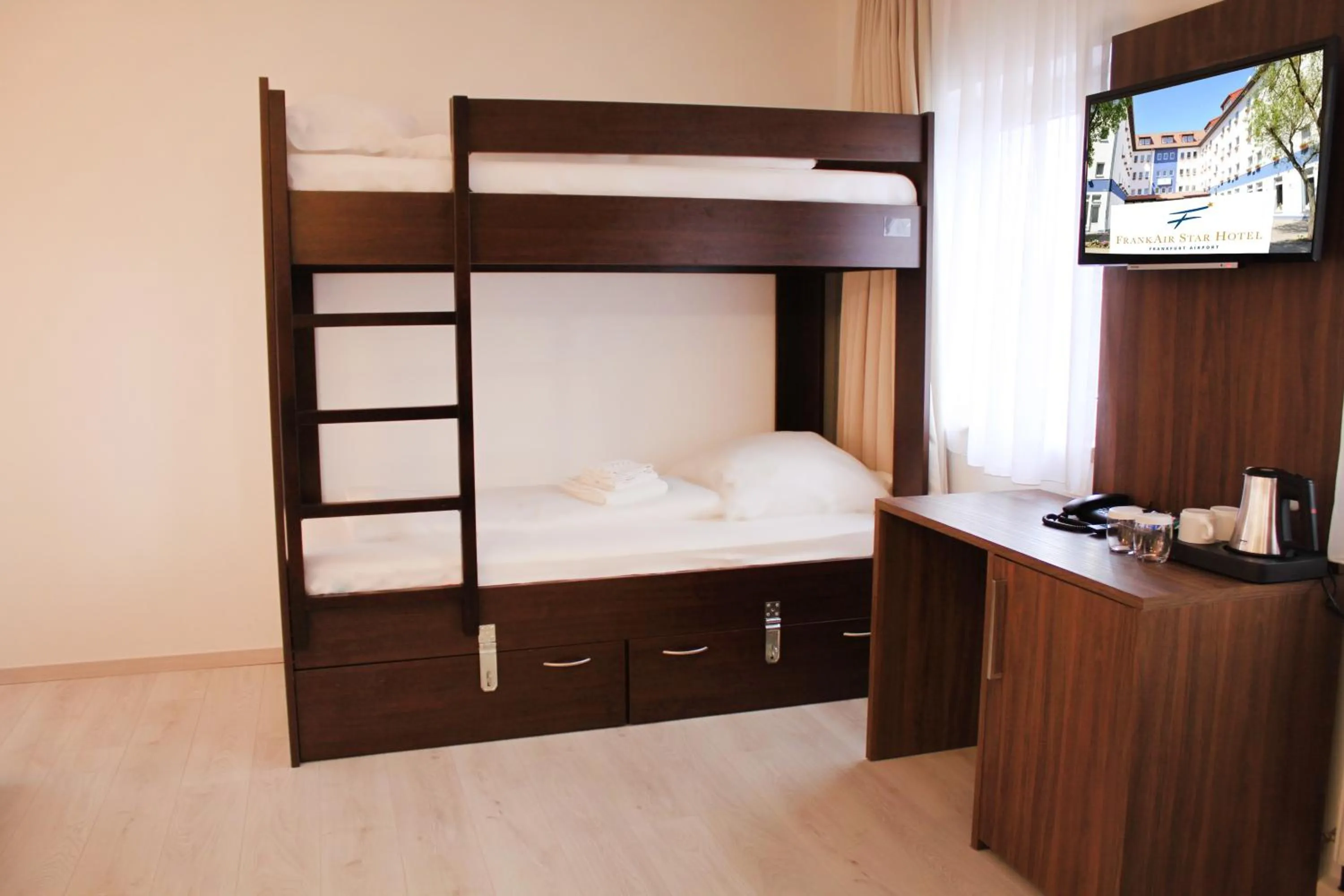 Bed in Anor Hotel & Conference Center Frankfurt Airport