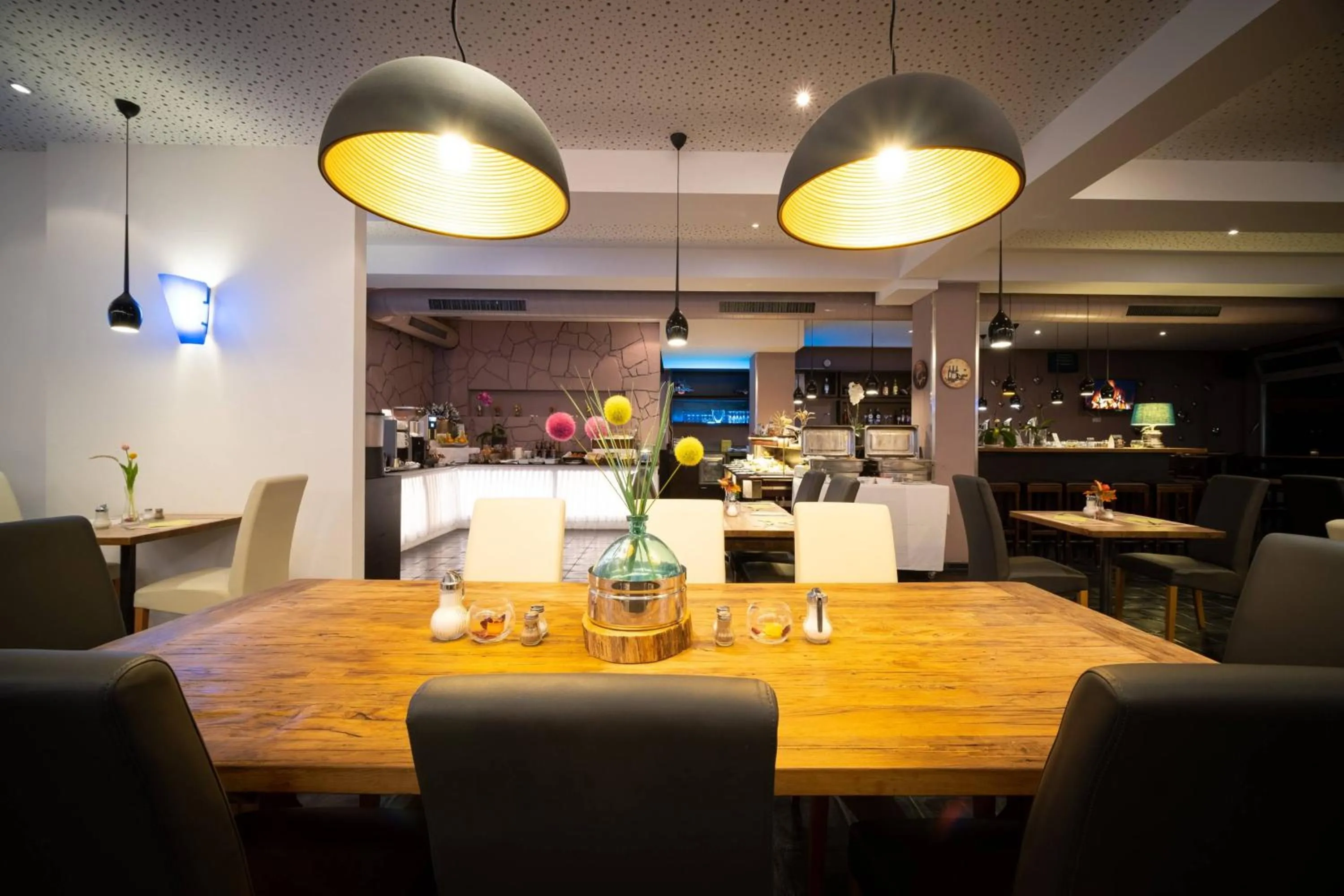 Breakfast in Anor Hotel & Conference Center Frankfurt Airport