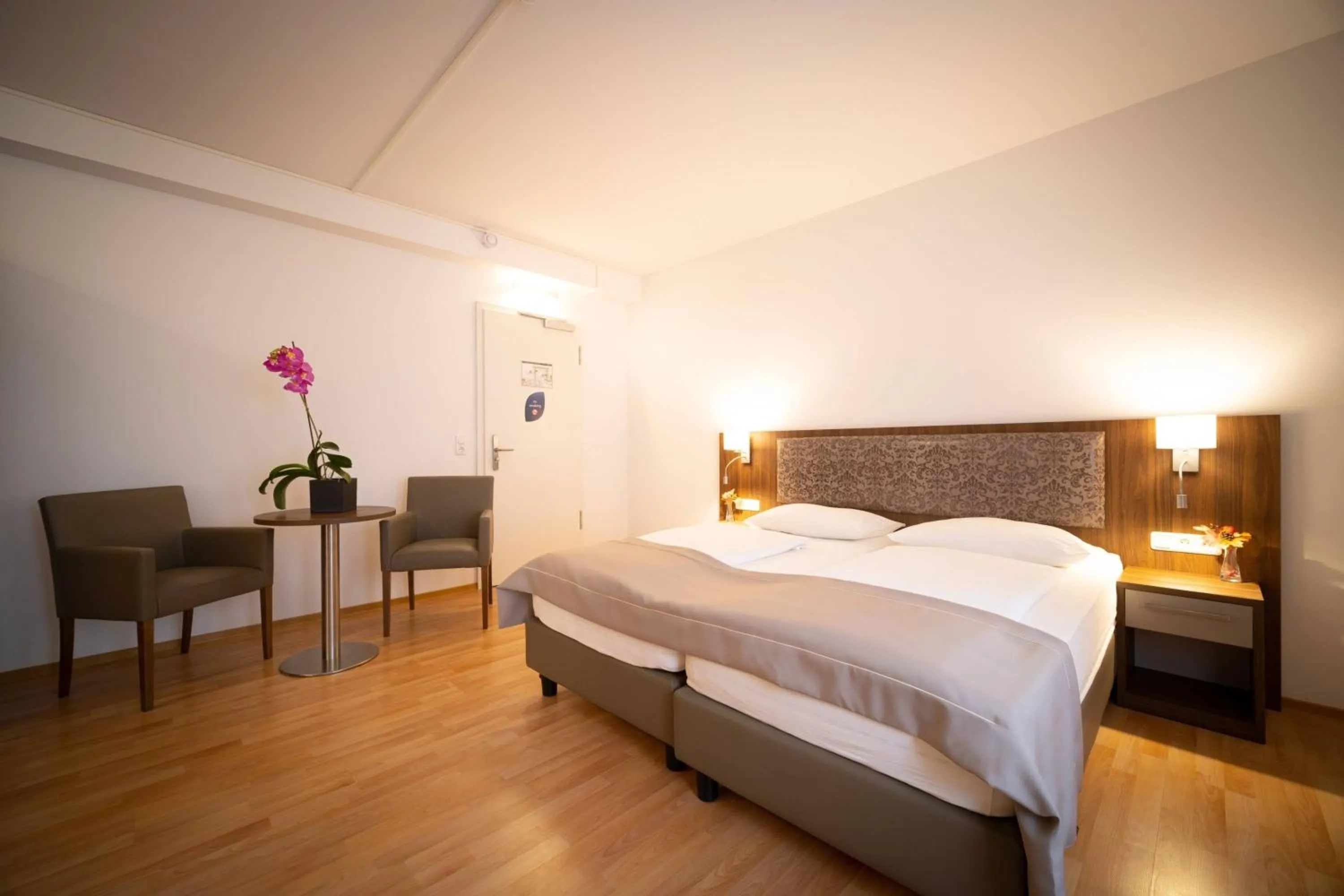 Bed in Anor Hotel & Conference Center Frankfurt Airport