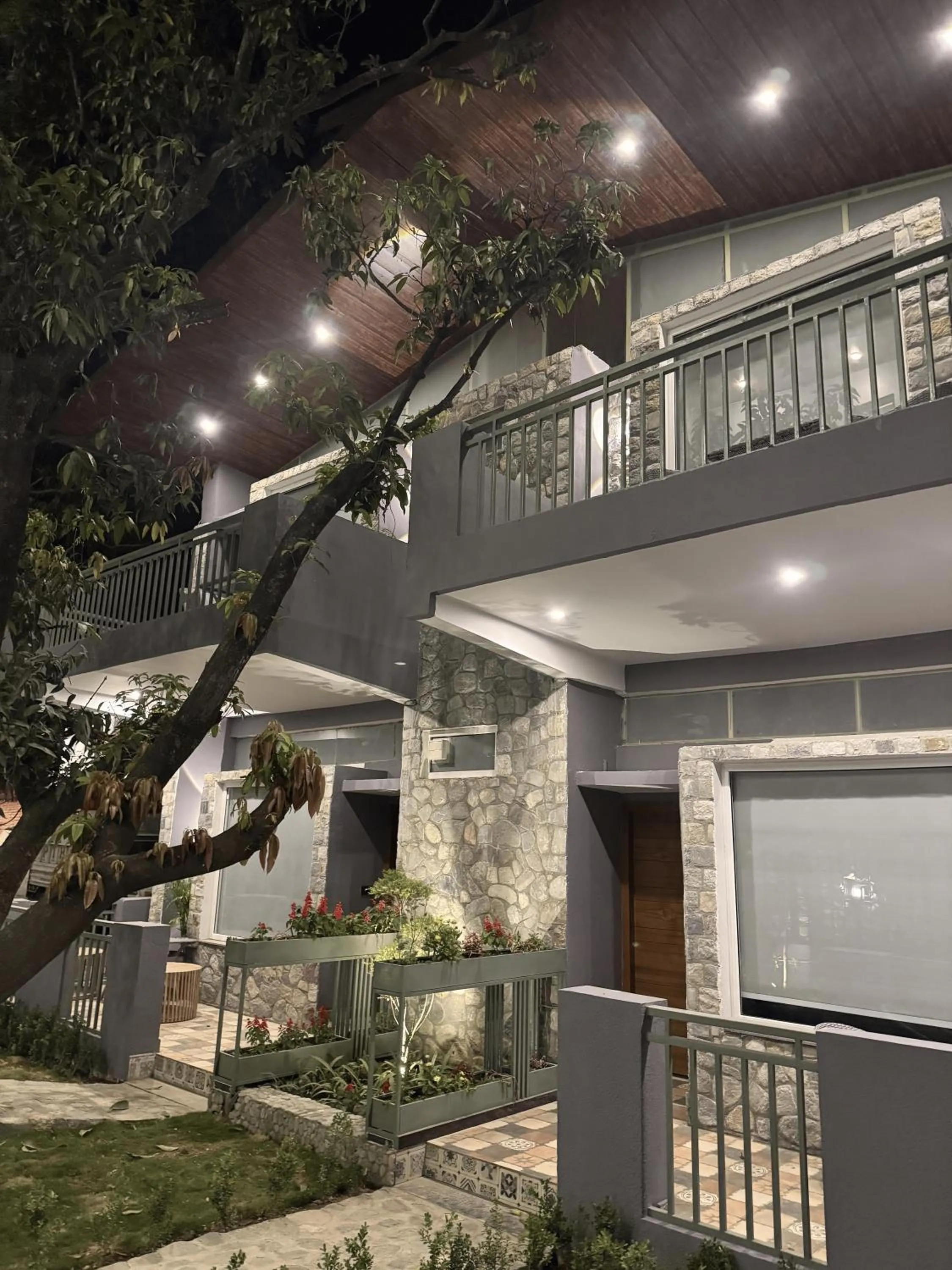 Property building in Ravihans Aranyam - Resort & Restaurant