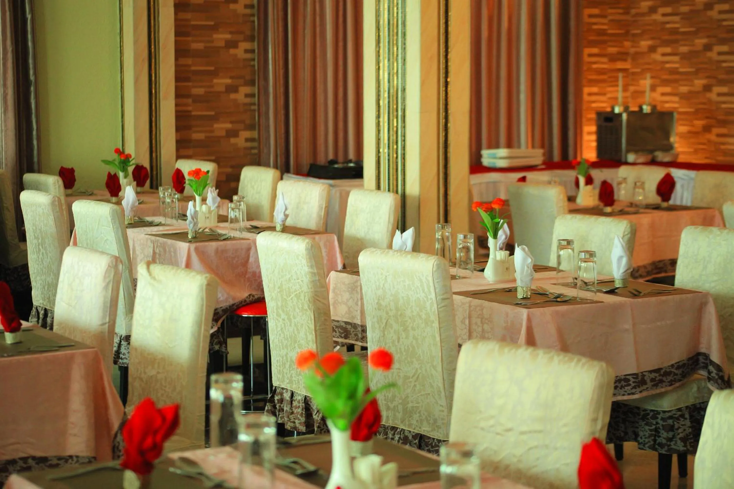 Restaurant/places to eat in Tiffany Diamond Hotels - Mtwara