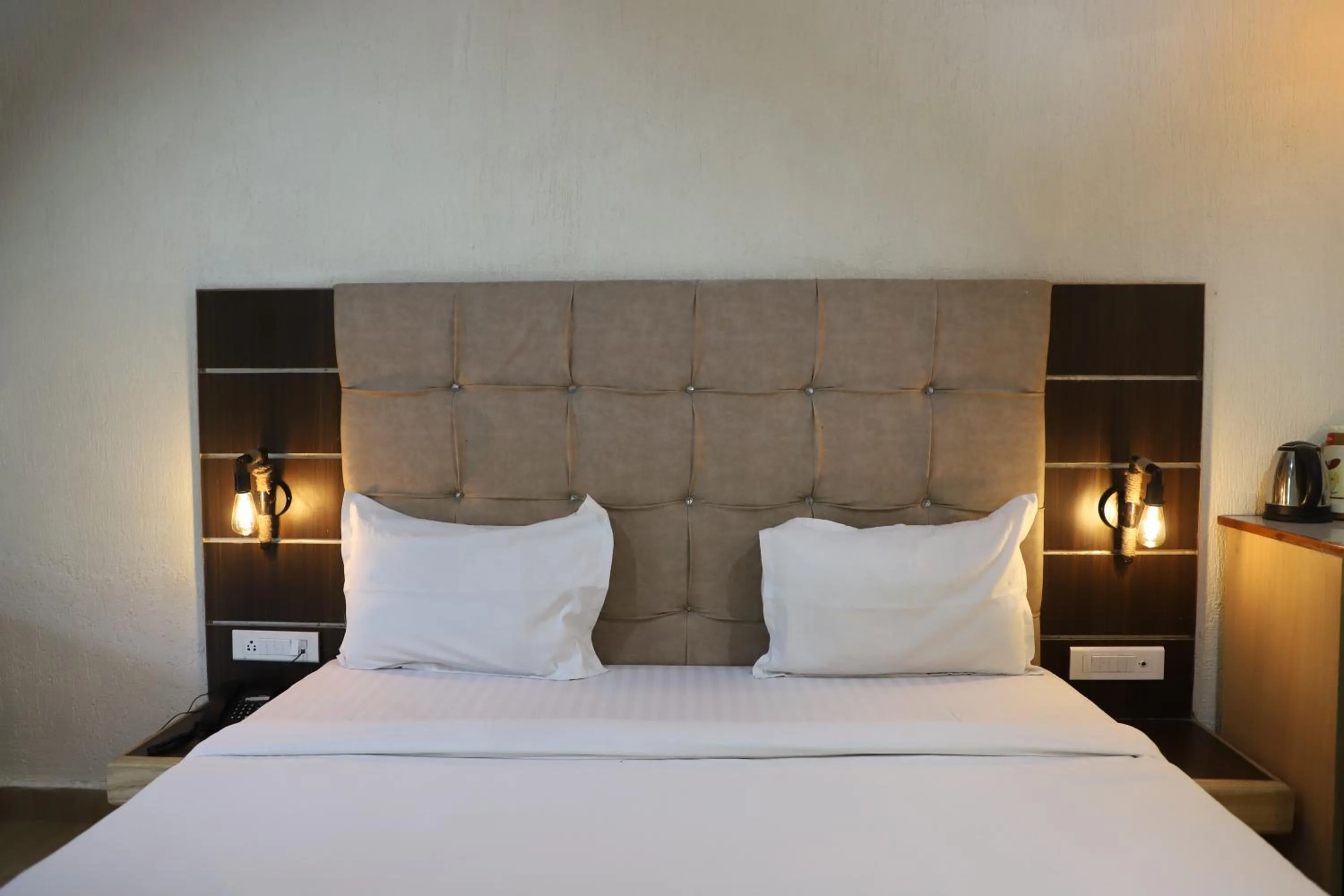 Bedroom, Bed in Rio Resort