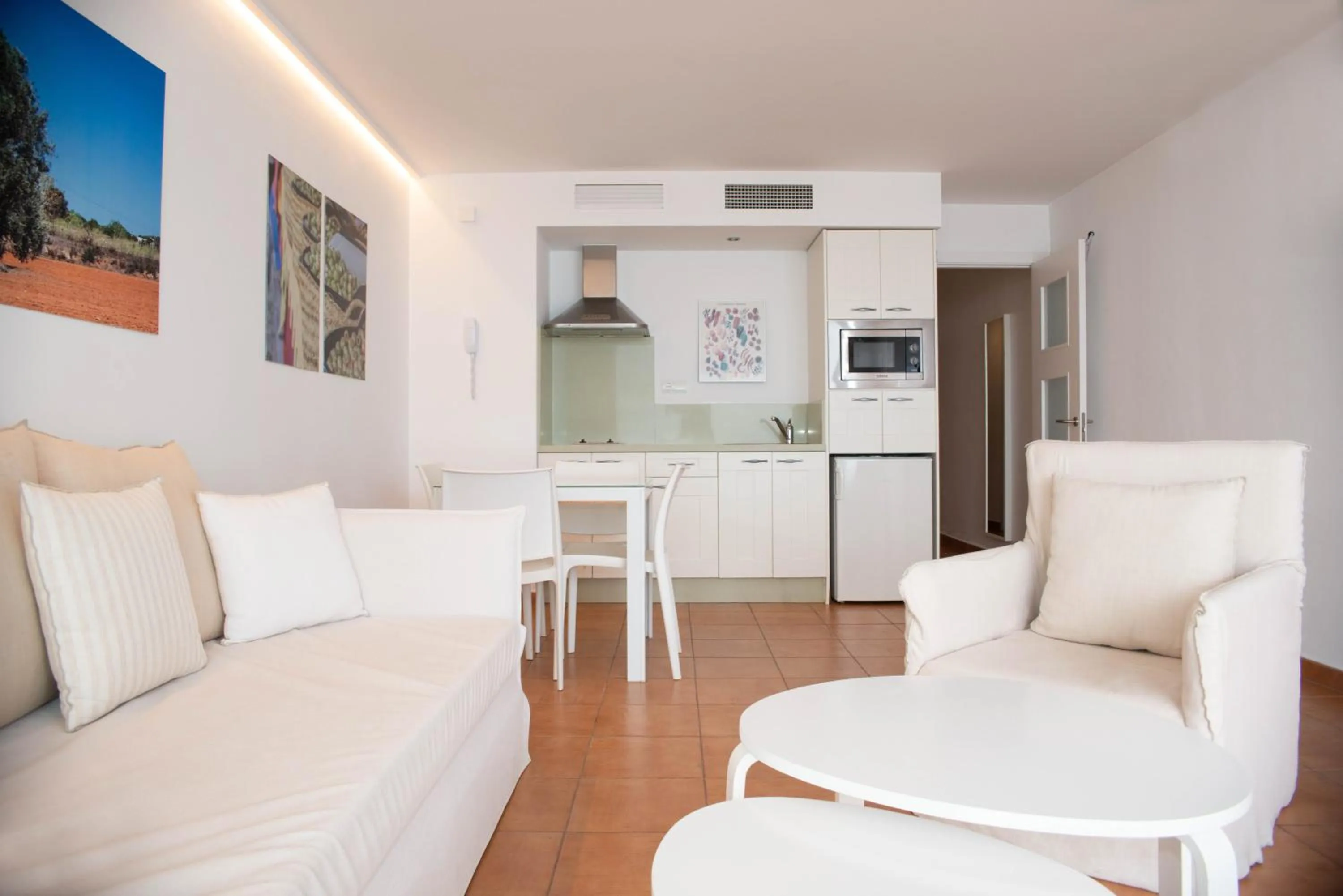 Kitchen or kitchenette in Apartamentos Llobet Ibiza