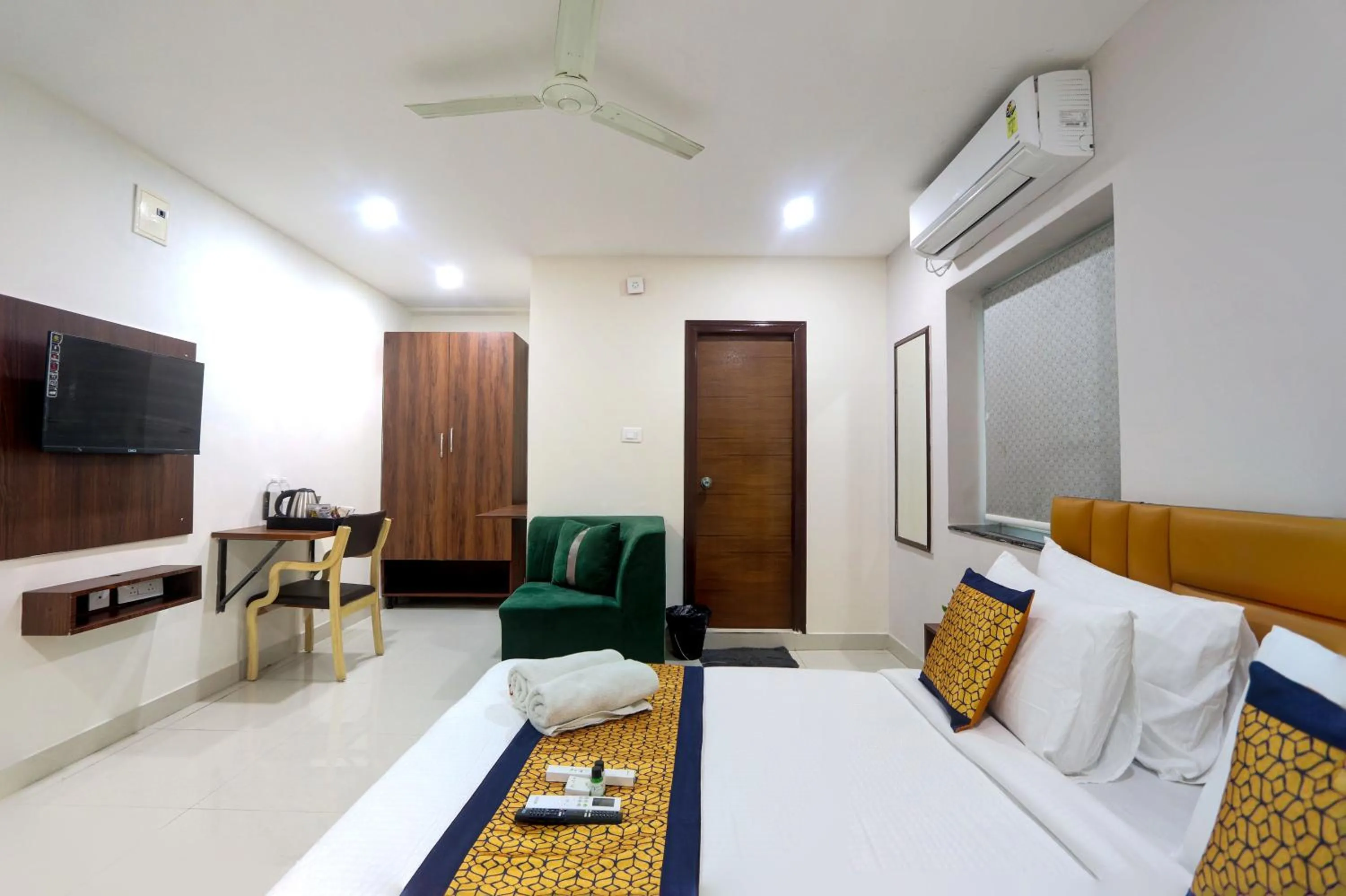 Standard Double Room in Hotel The Cinco Bliss Gachibowli