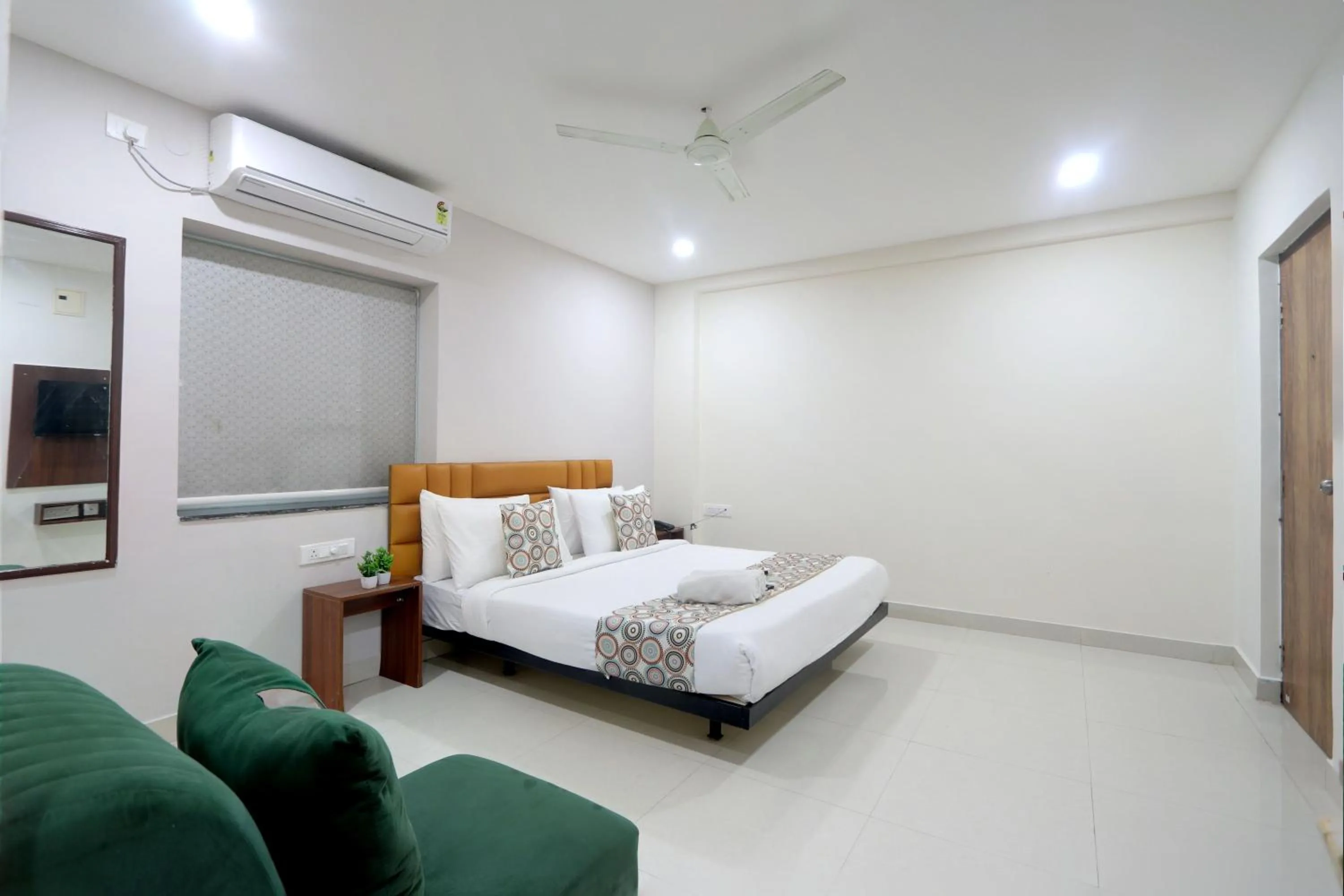 Hotel The Cinco Bliss Gachibowli