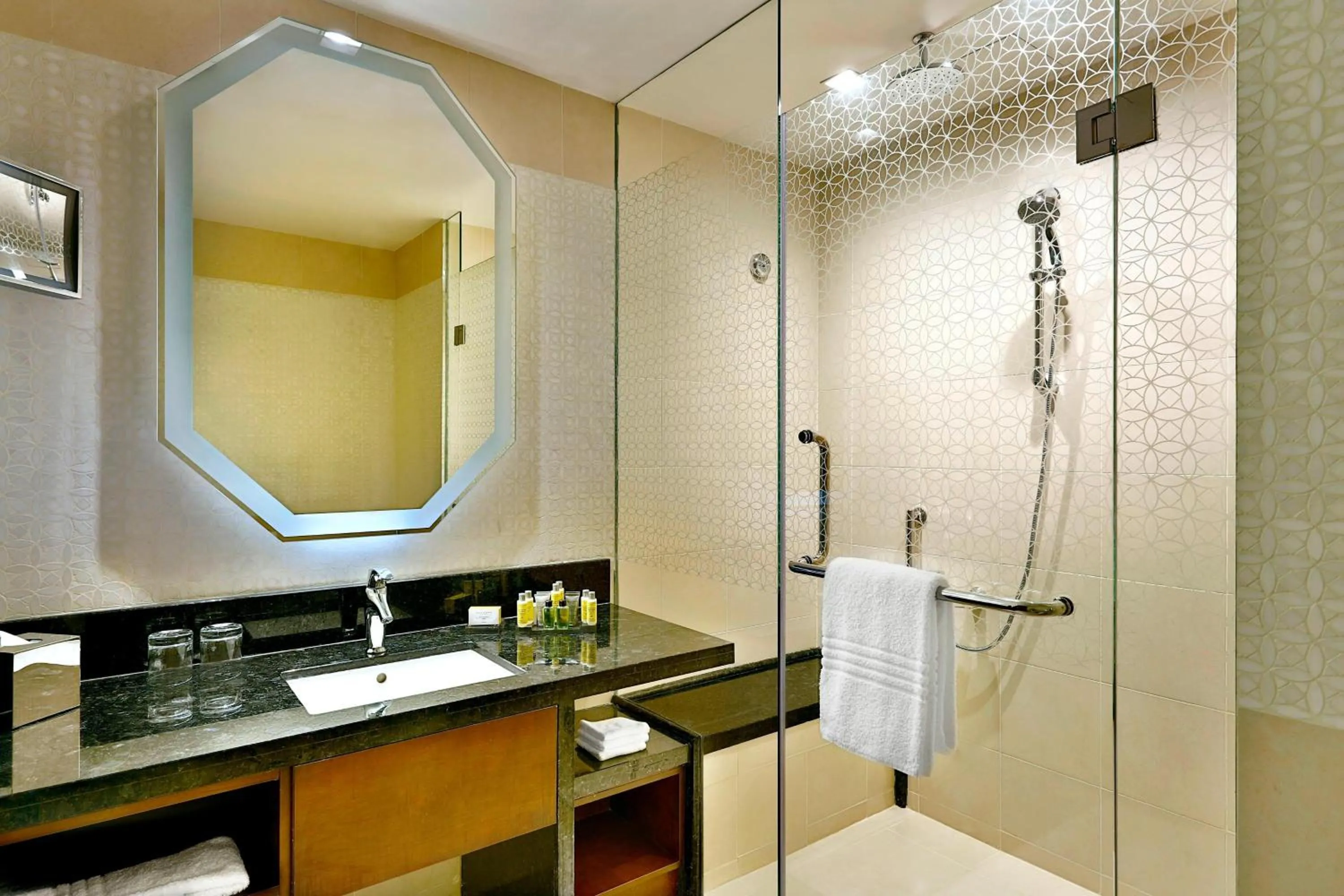 Bathroom in Marriott Hotel Jabal Omar Makkah