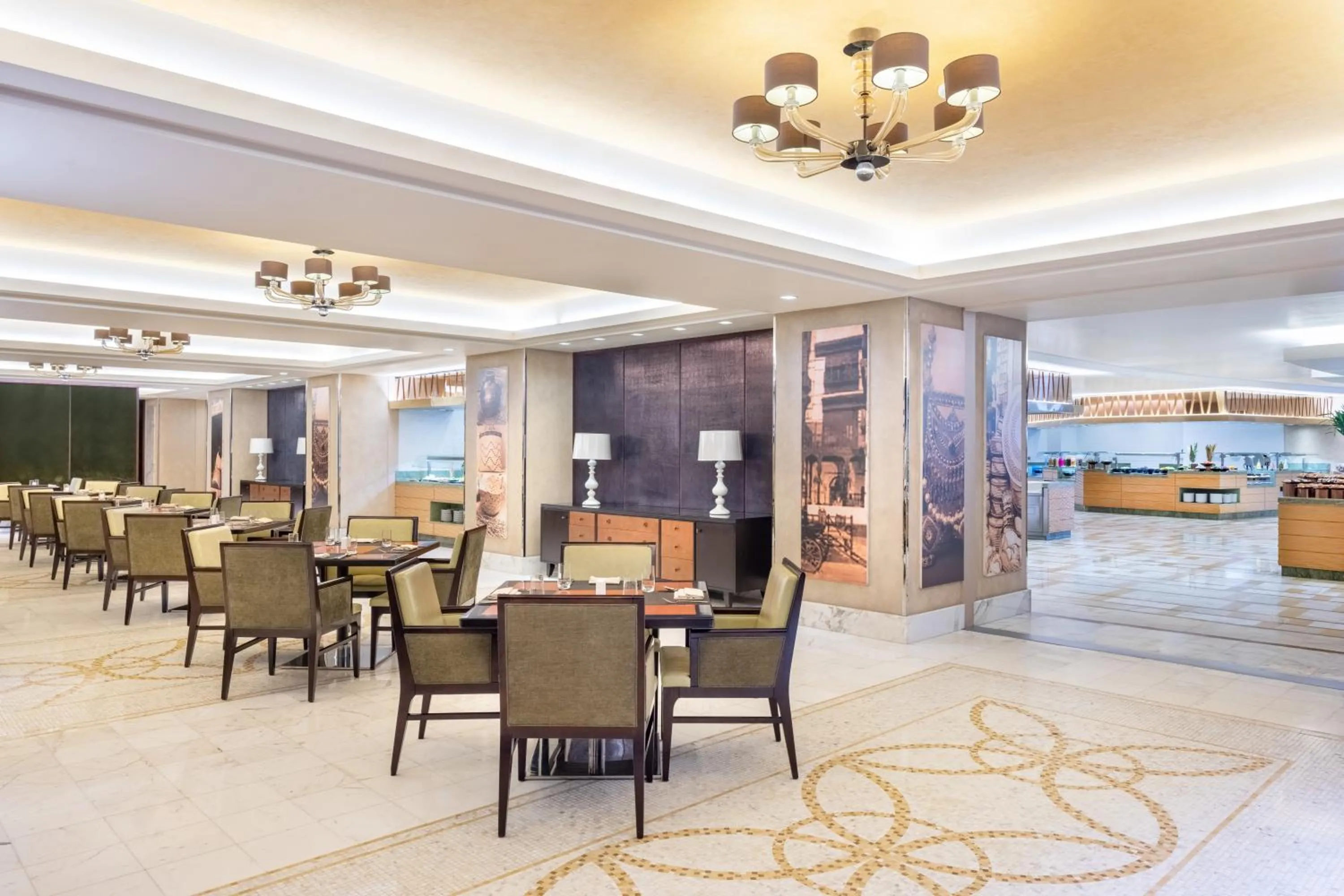 Restaurant/places to eat in Marriott Hotel Jabal Omar Makkah