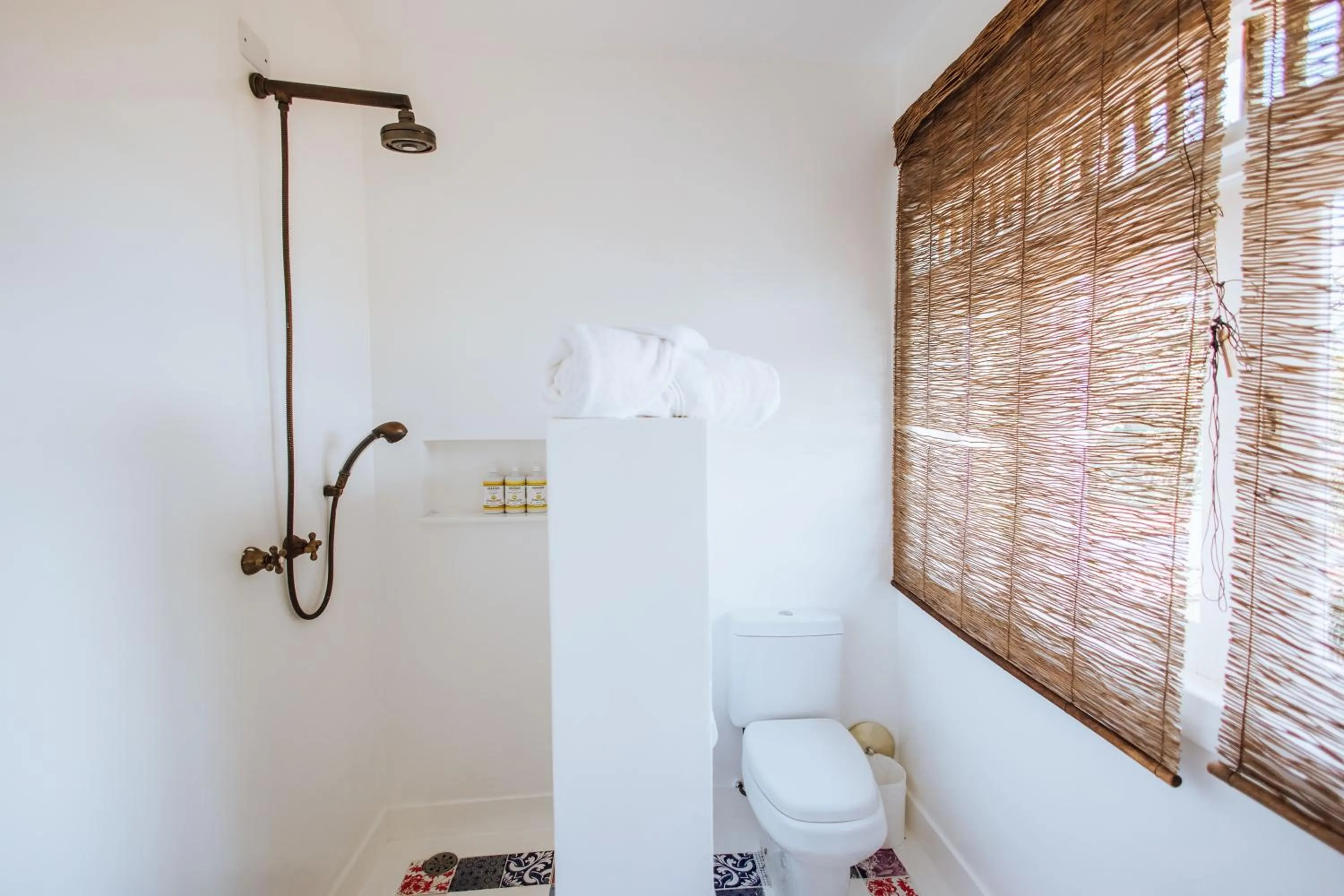 TW Guaimbê Exclusive Suítes