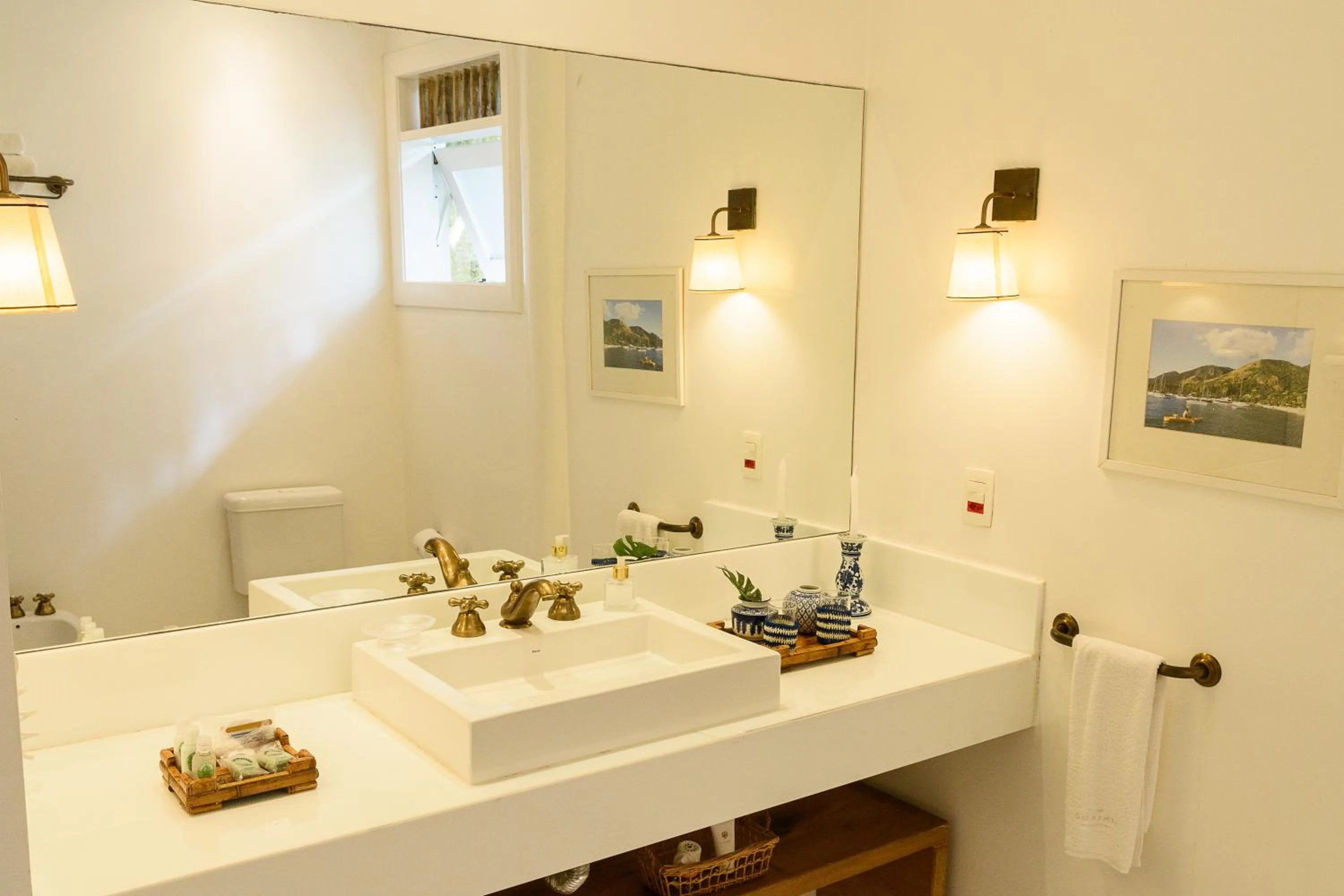 TW Guaimbê Exclusive Suítes