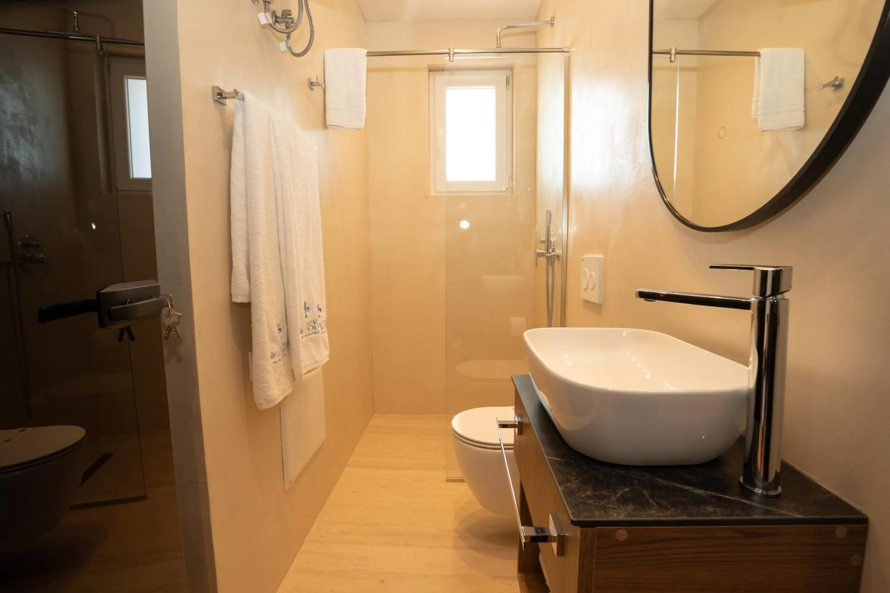 Shower in Vila Lasko Hotel