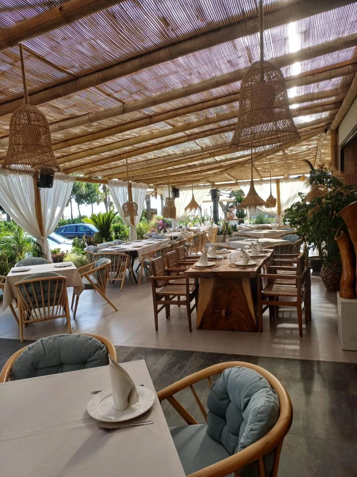 Restaurant/places to eat in Vila Lasko Hotel