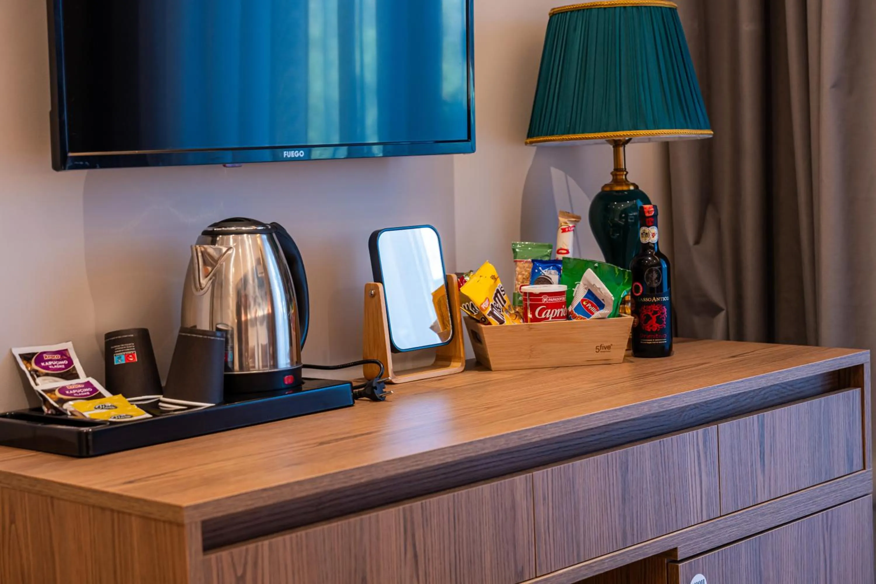 Coffee/tea facilities in Vila Lasko Hotel