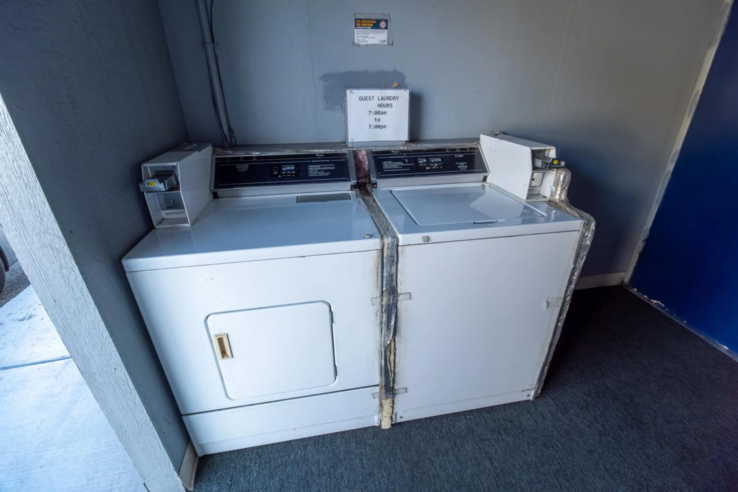 laundry in Hotel Inn Pendleton I-84