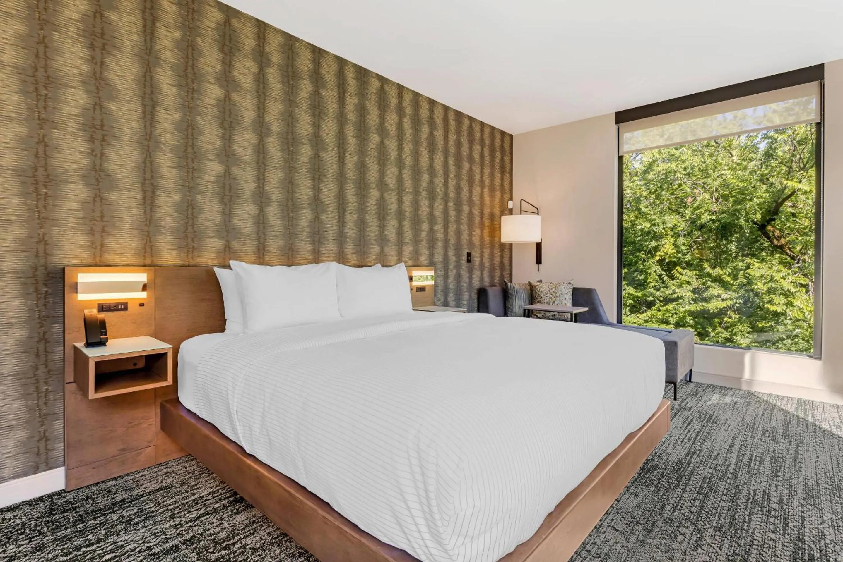 Bedroom, Bed in Cambria Hotel Portland - Pearl District