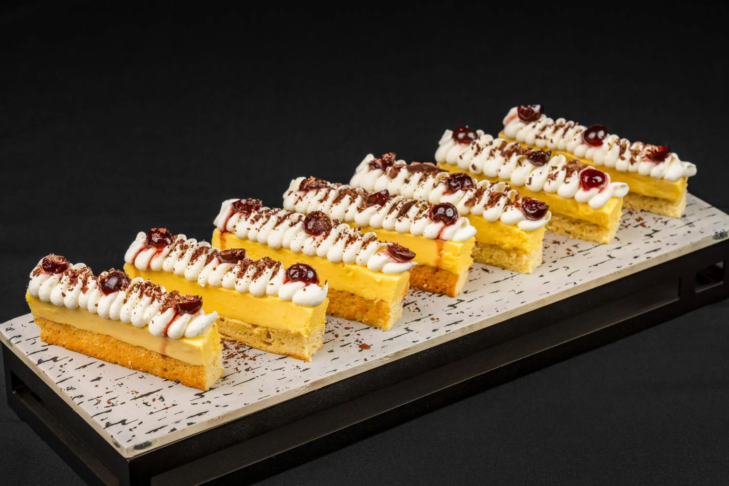 Food in Cambria Hotel Portland - Pearl District