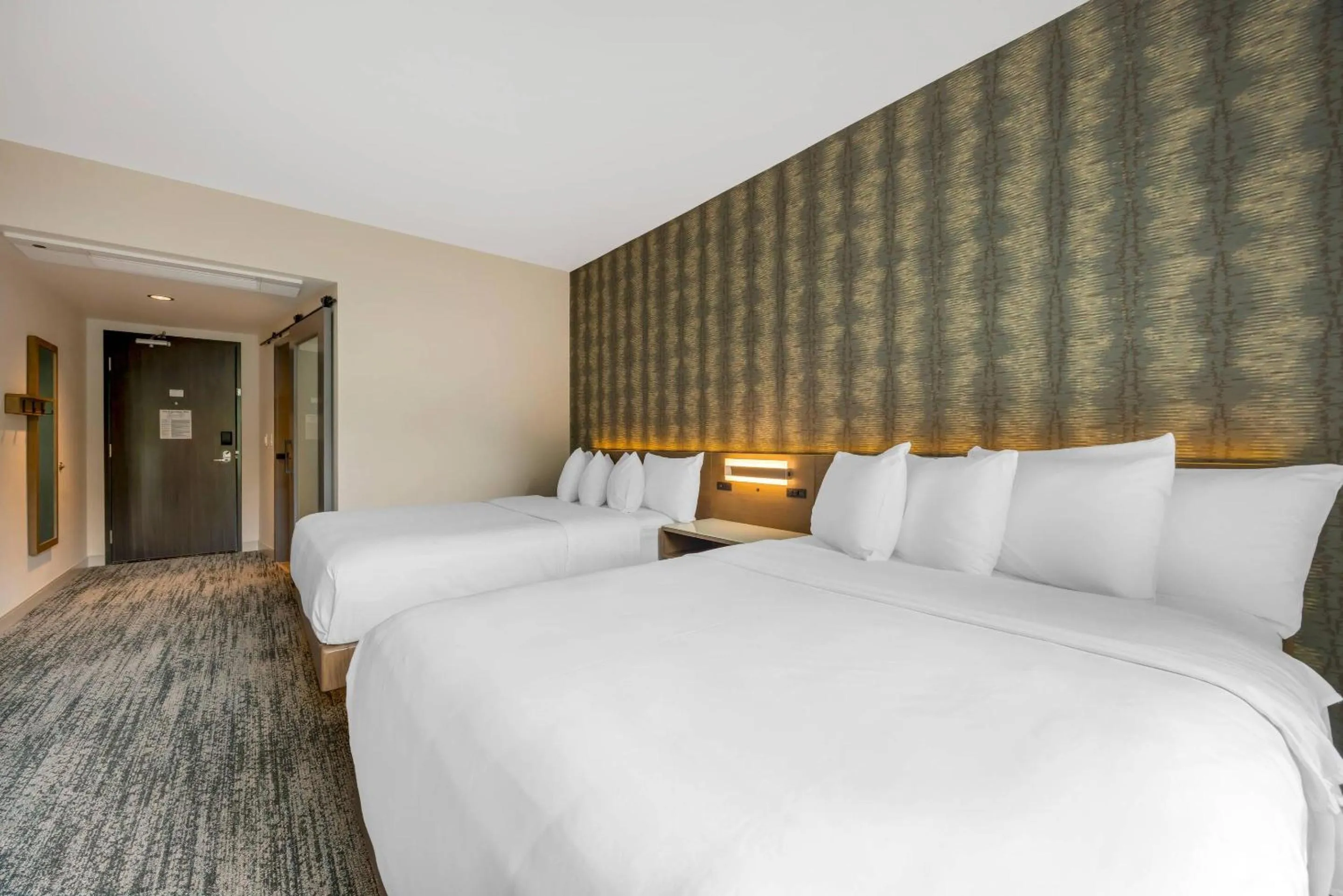 Bedroom, Bed in Cambria Hotel Portland - Pearl District