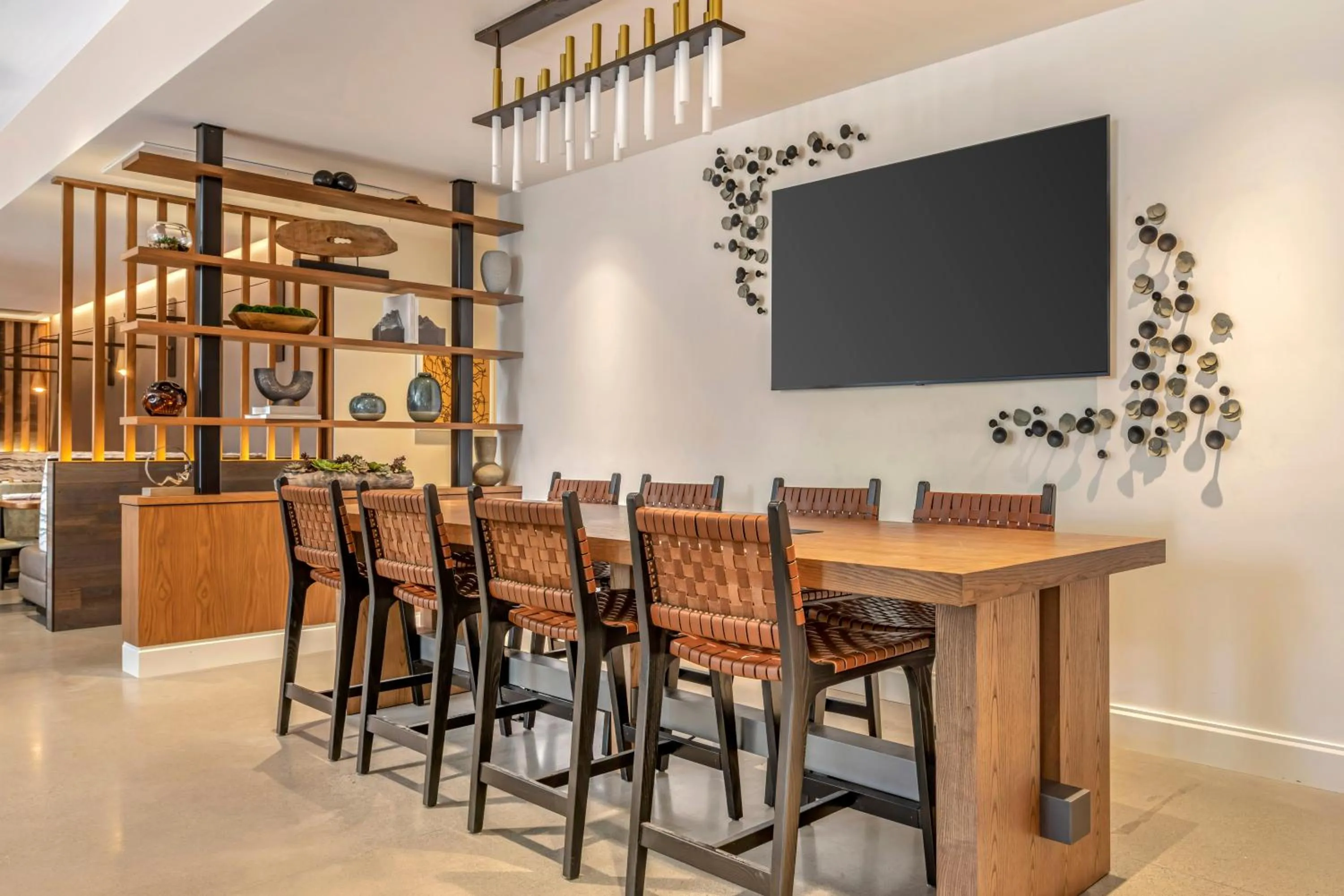 Restaurant/places to eat in Cambria Hotel Portland - Pearl District