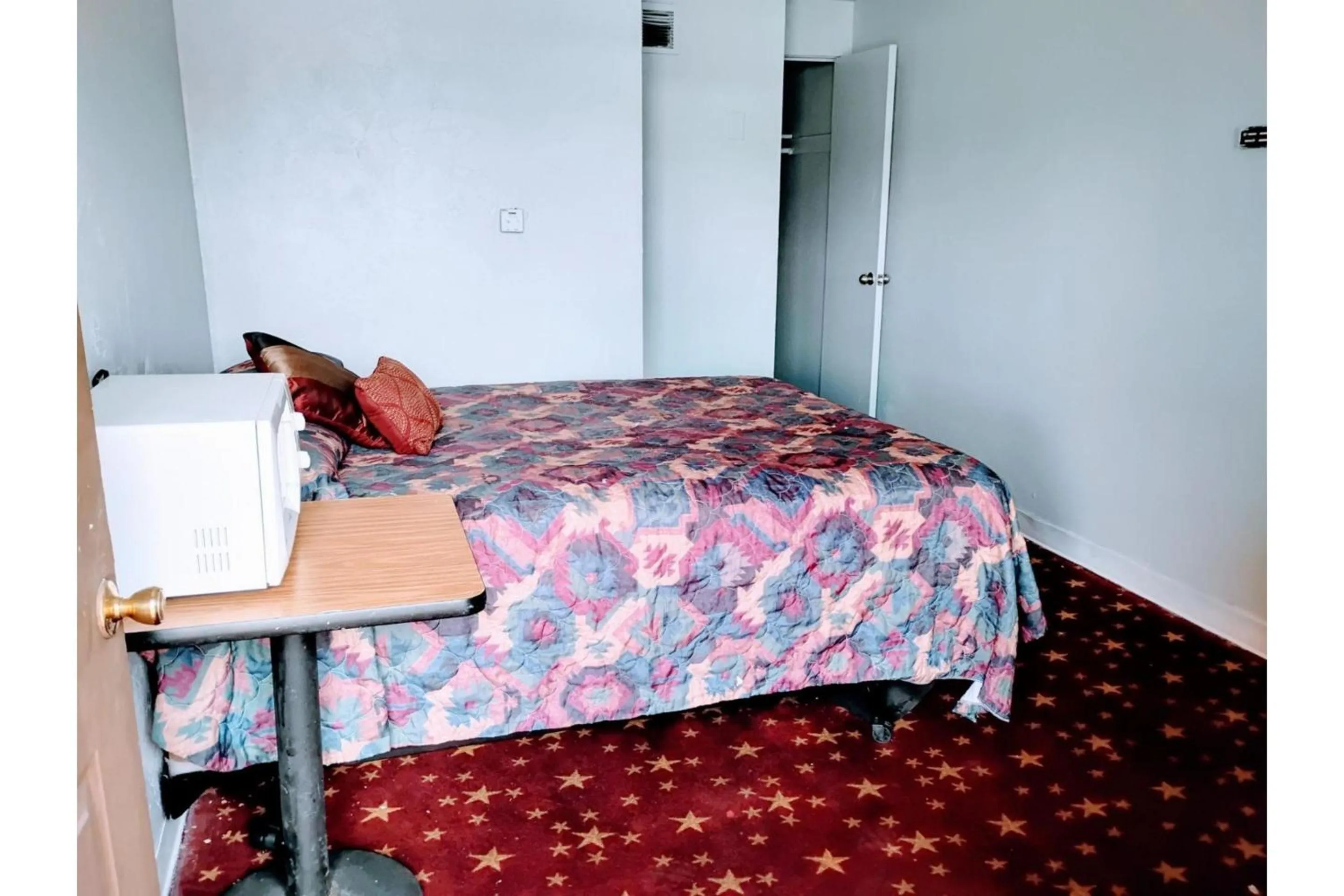 Bedroom, Bed in Hotel O Englewood-South Denver CO