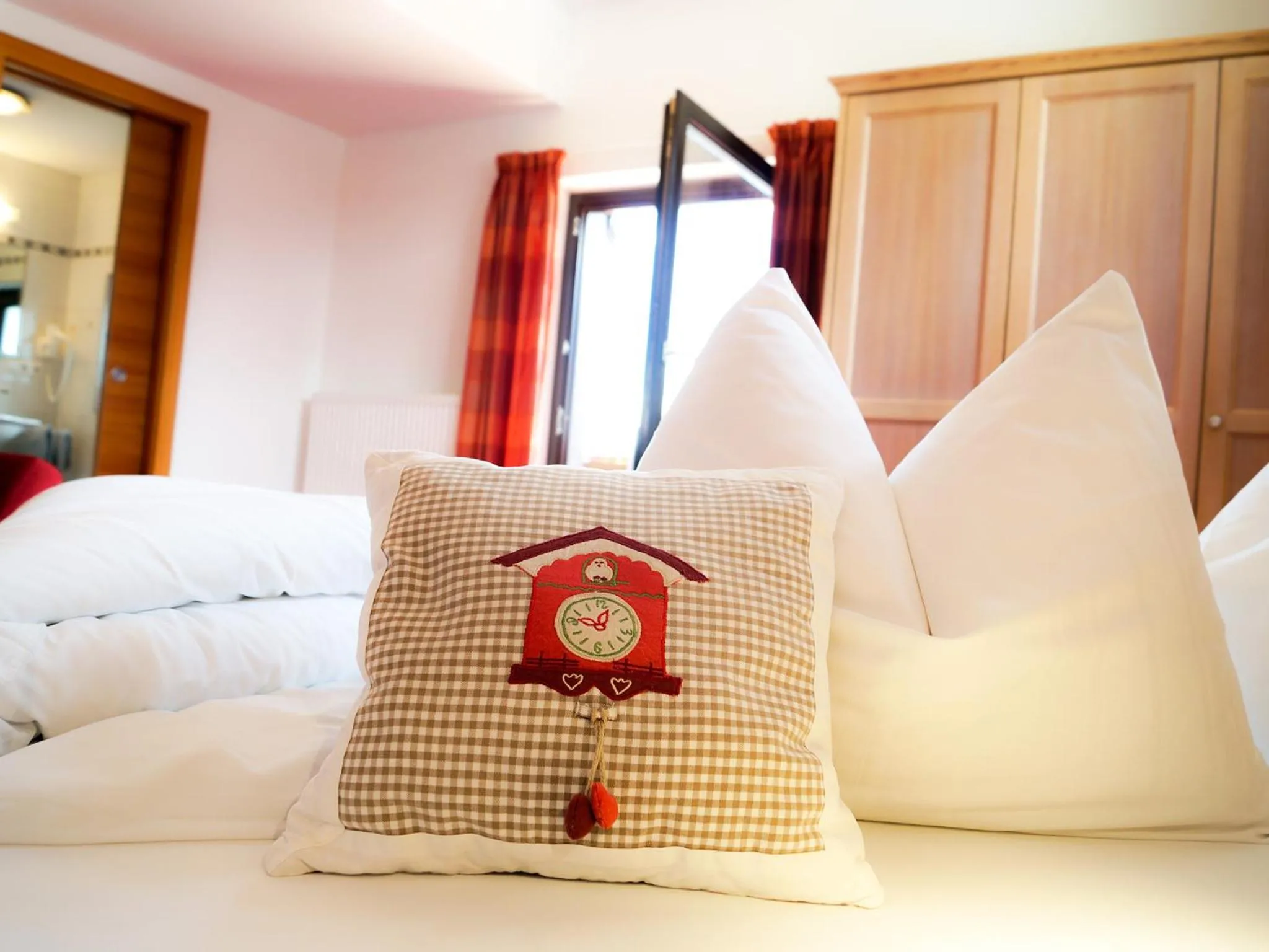 Decorative detail, Bed in Pension Apartment Erna