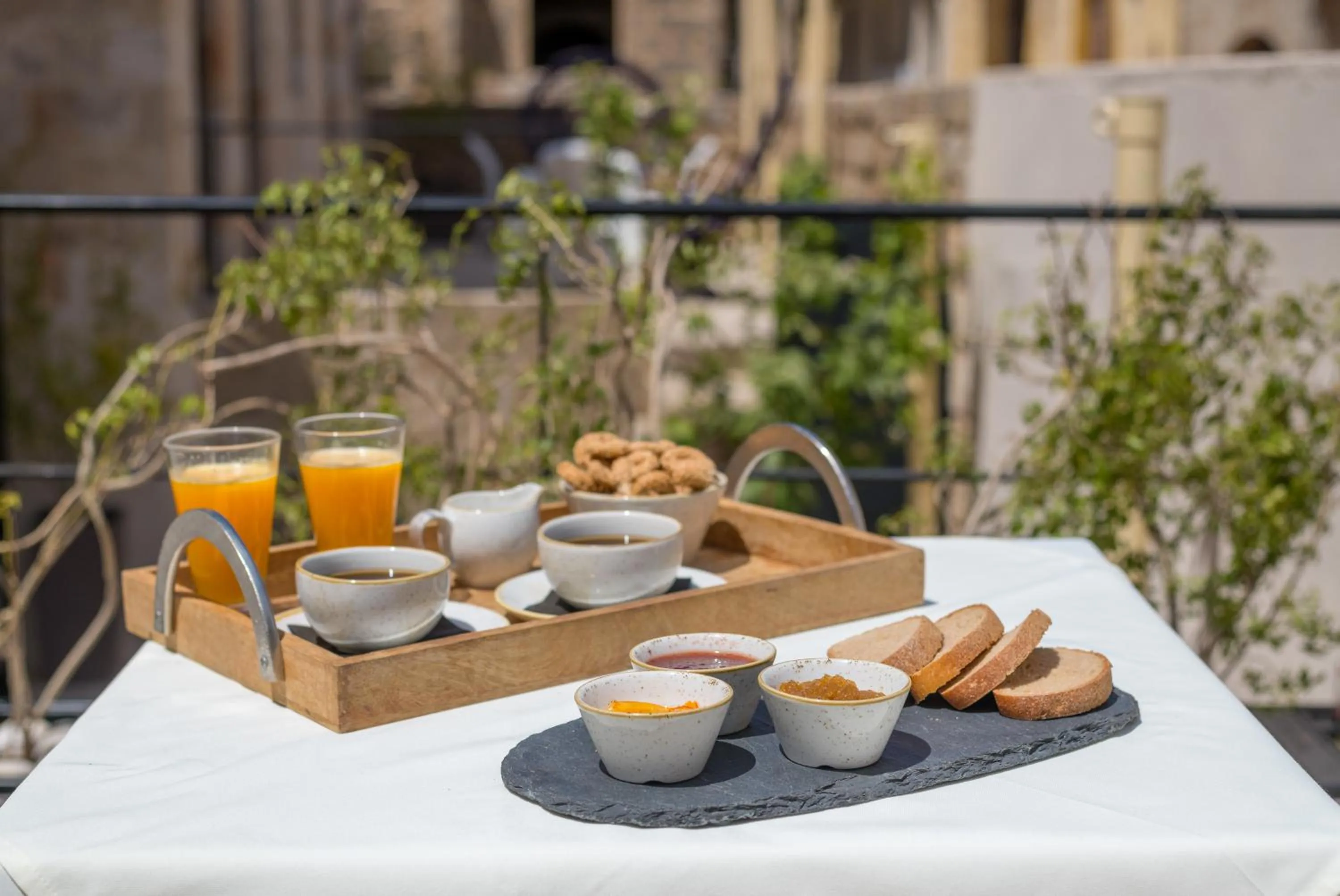 Food and drinks in Allegory Boutique Hotel