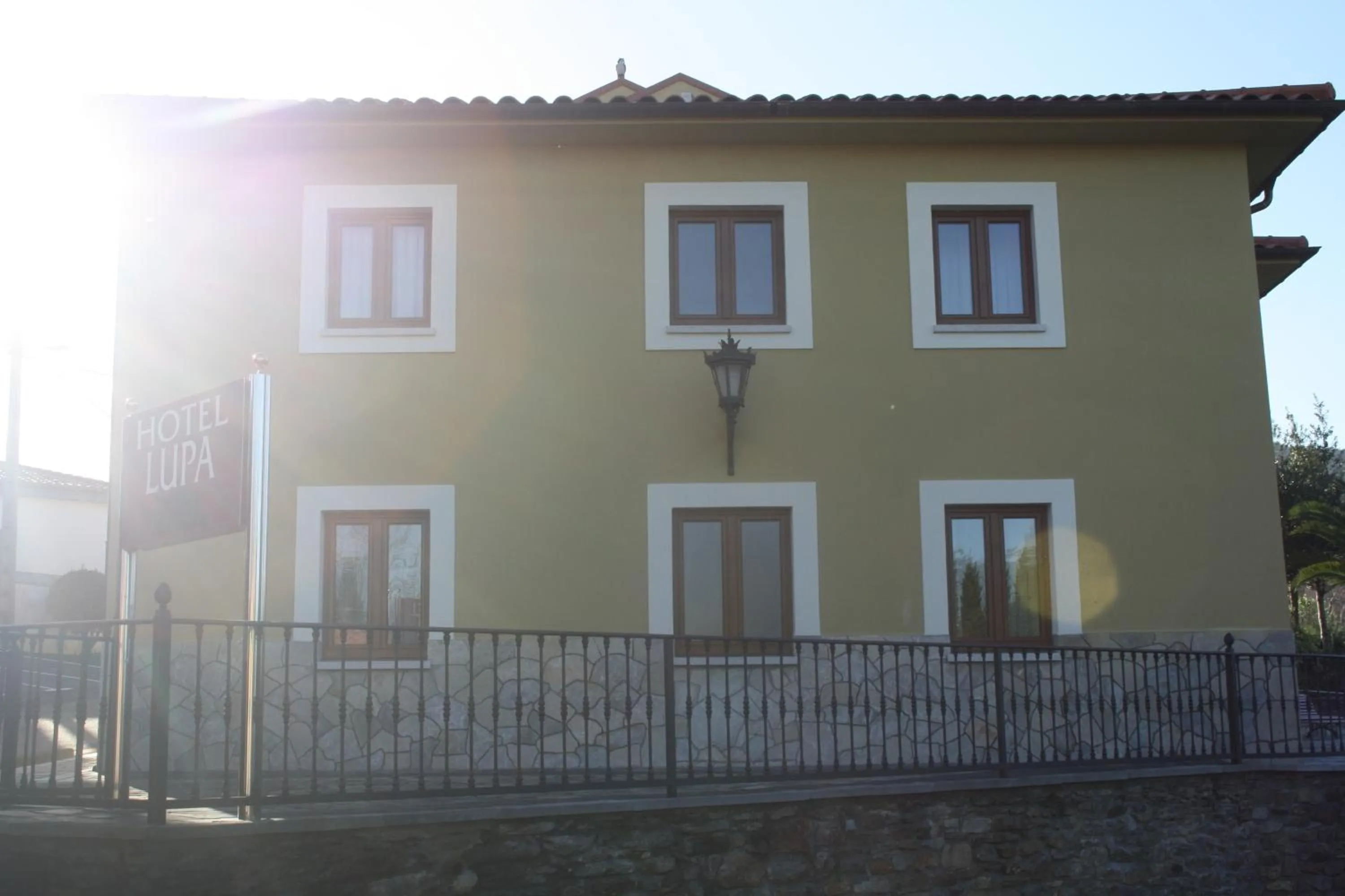 Facade/entrance in Hotel Lupa