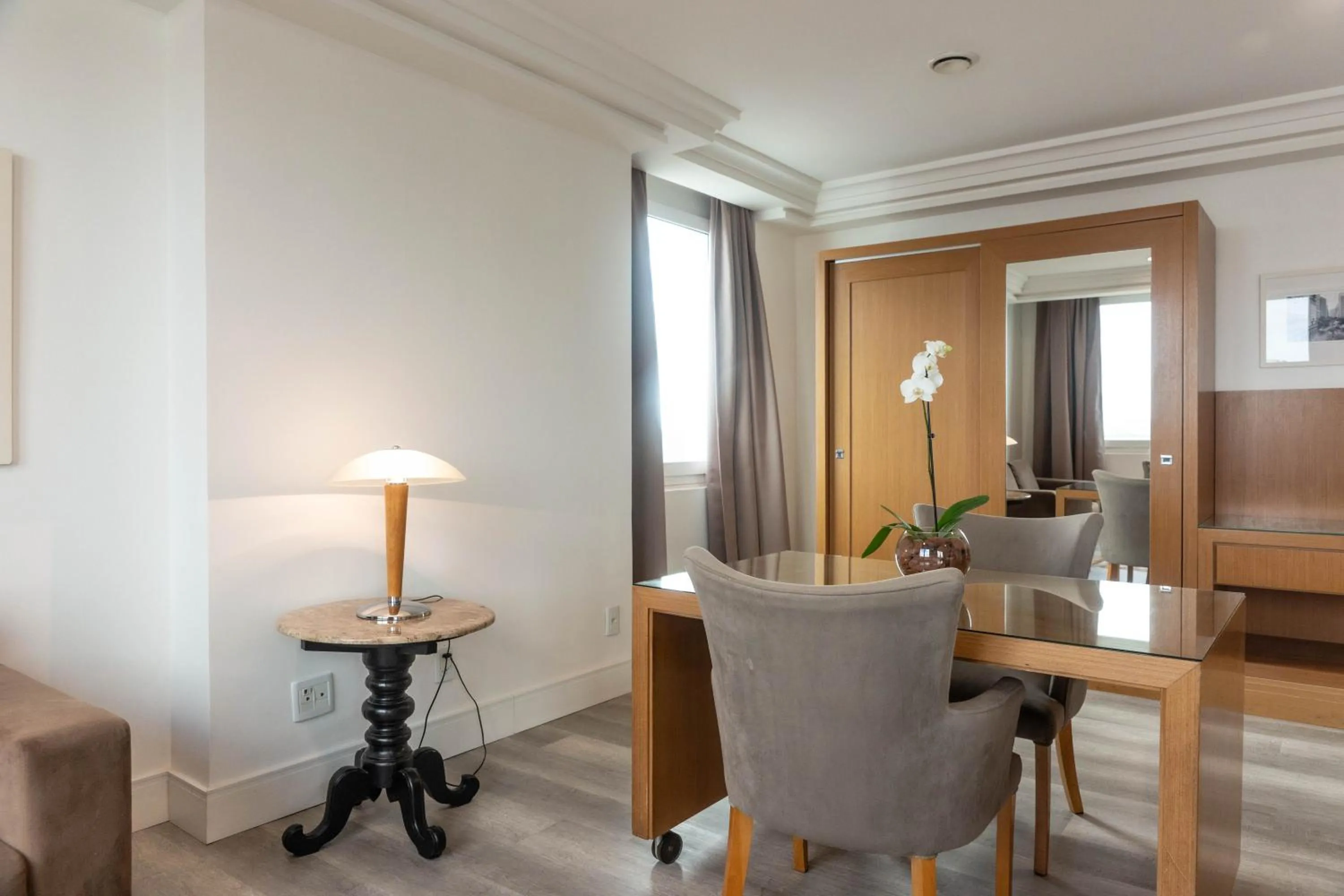 Living room in Plaza São Rafael Hotel