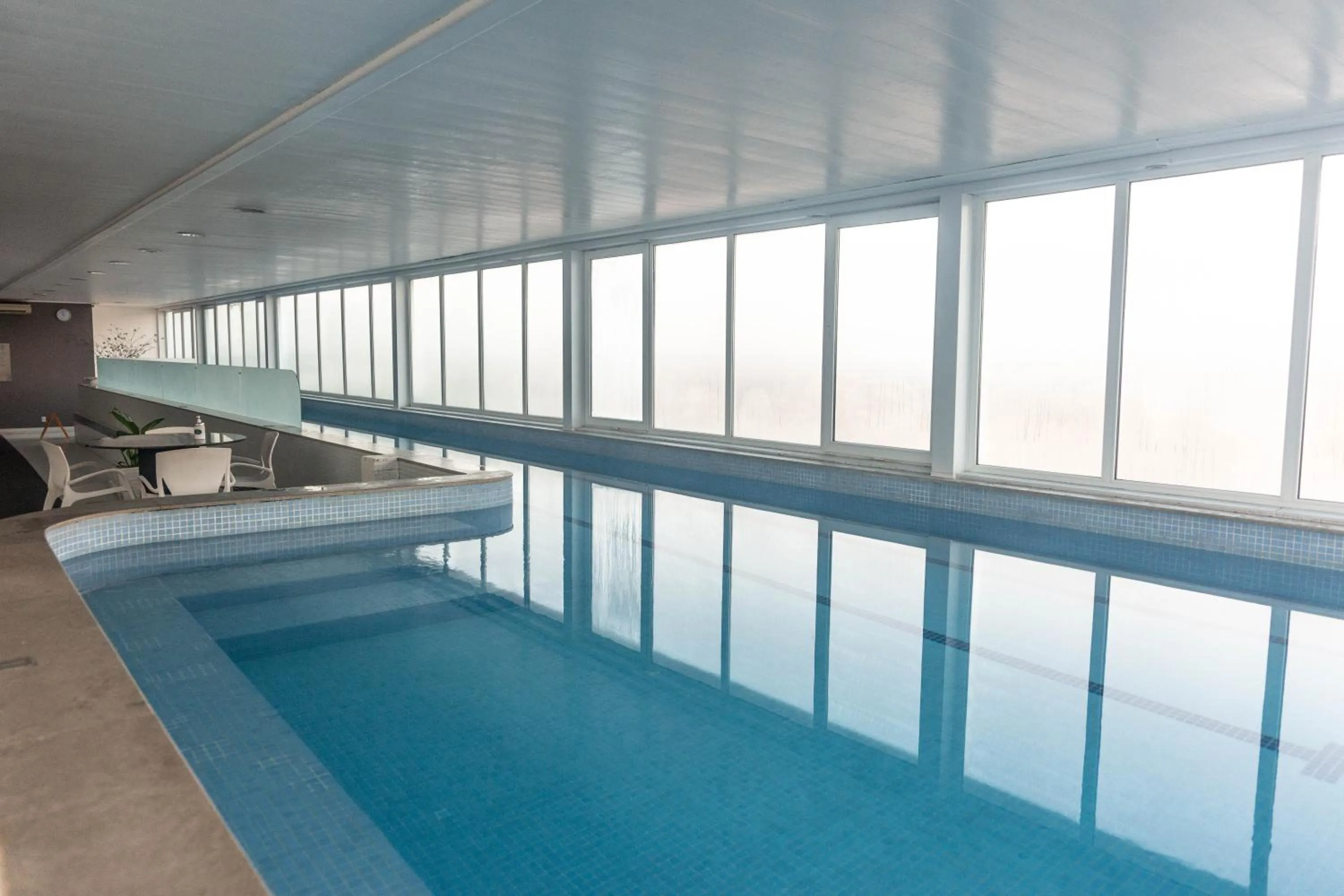 Swimming pool in Plaza São Rafael Hotel