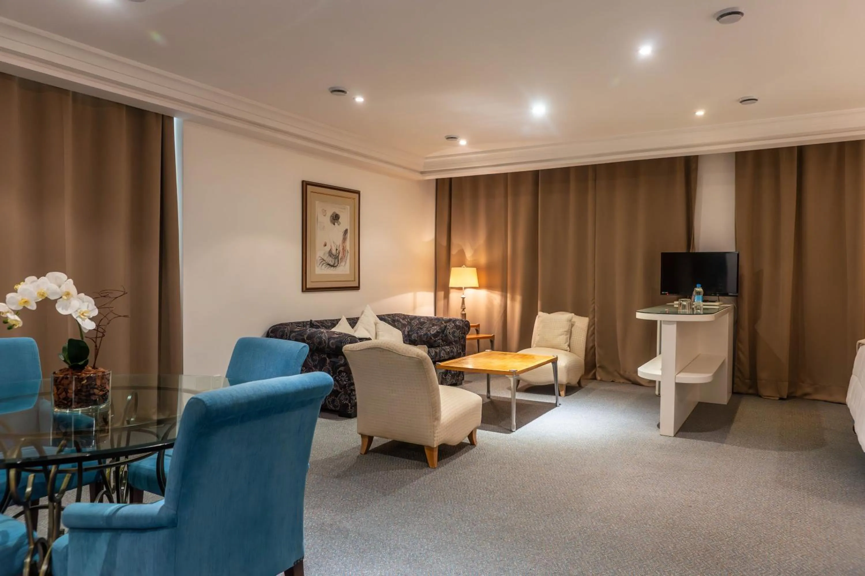 Seating area in Plaza São Rafael Hotel