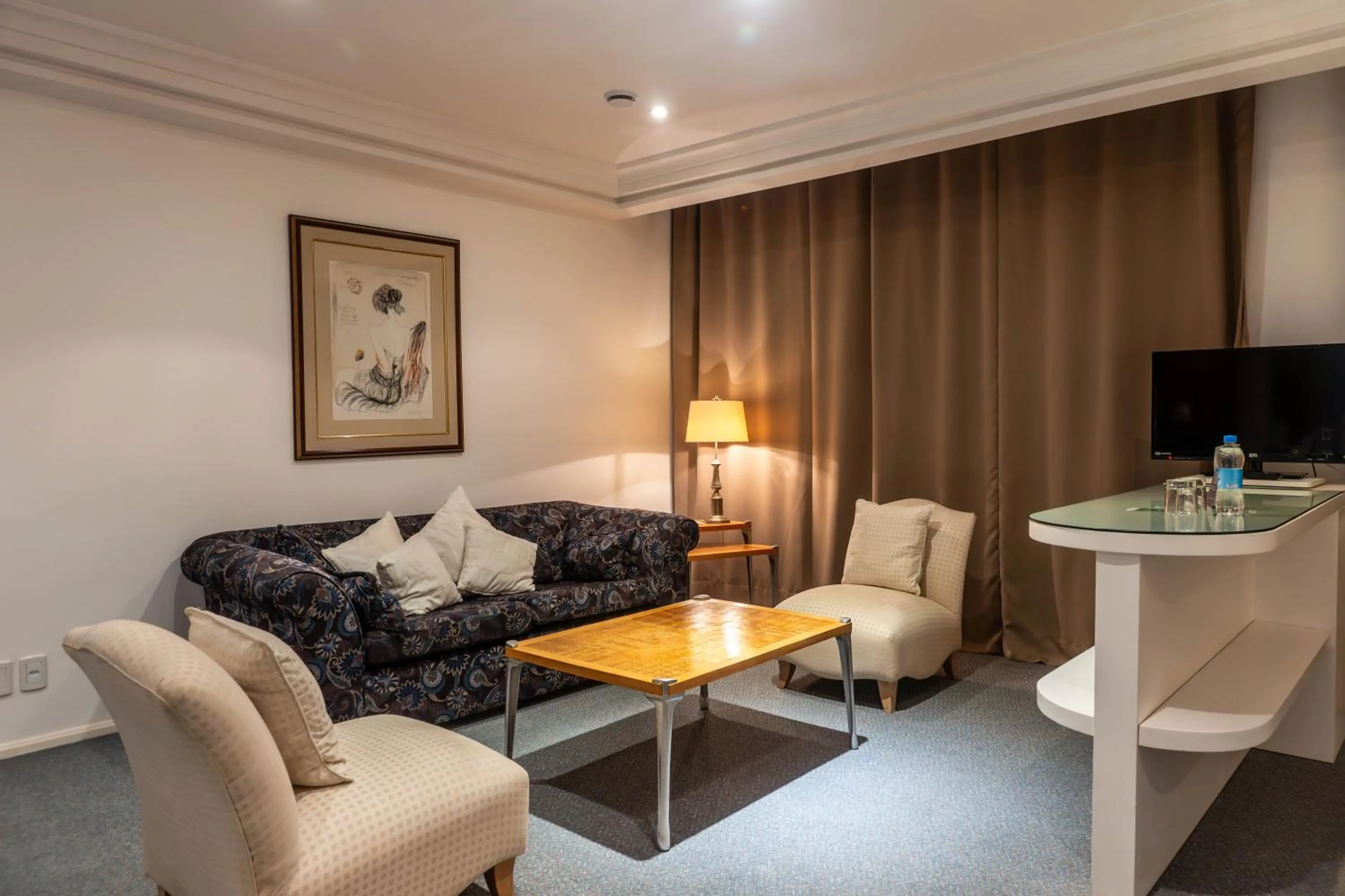 Living room in Plaza São Rafael Hotel