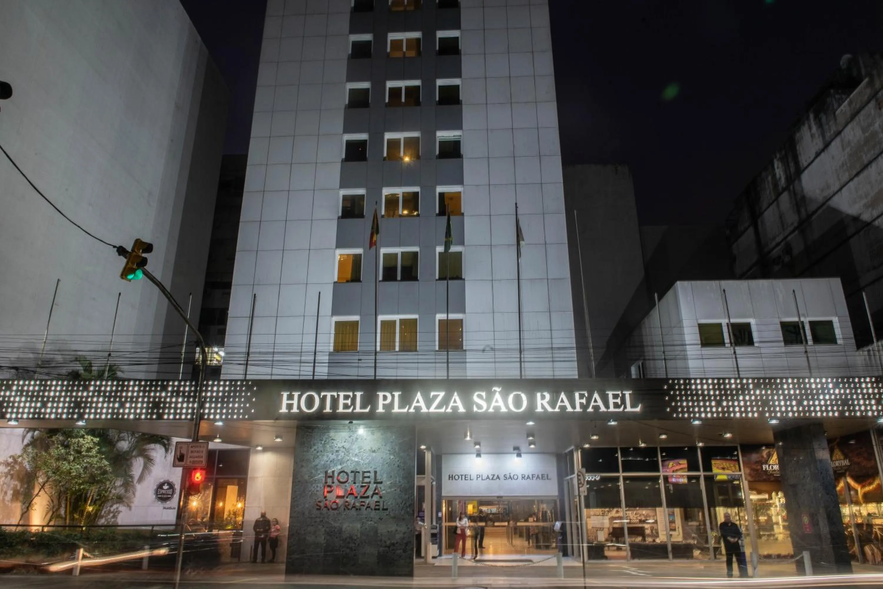 Property building in Plaza São Rafael Hotel