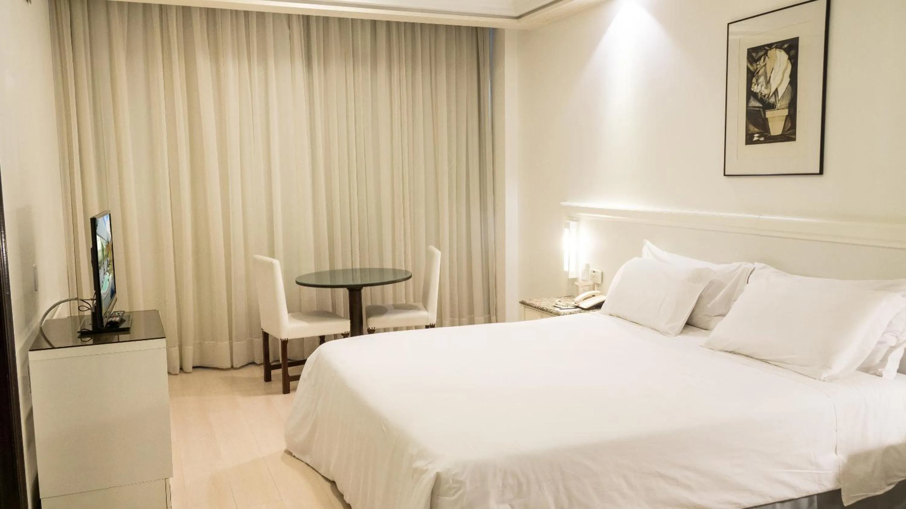 Decorative detail, Bed in Plaza São Rafael Hotel