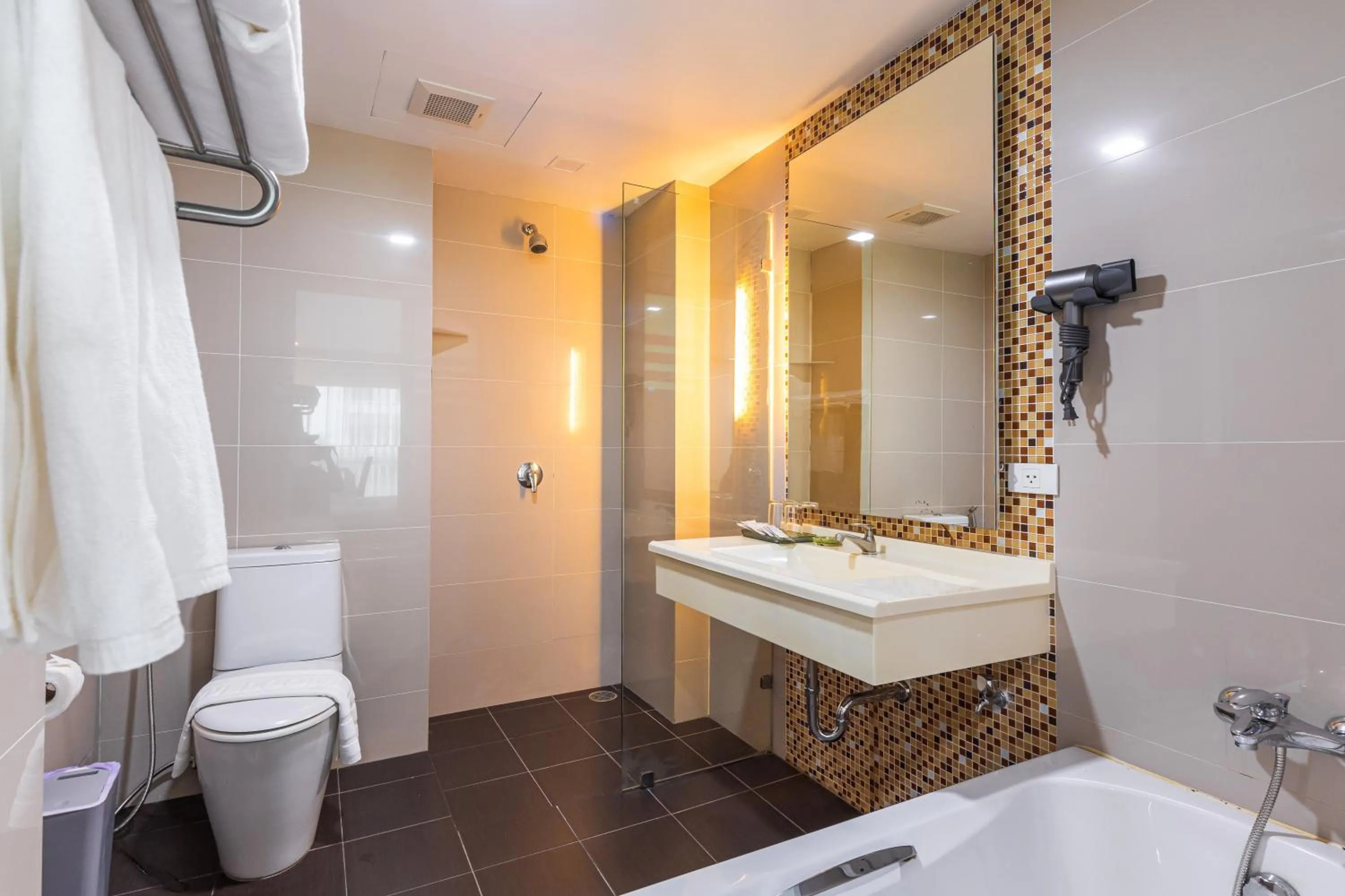 The Kris Resort Hotel