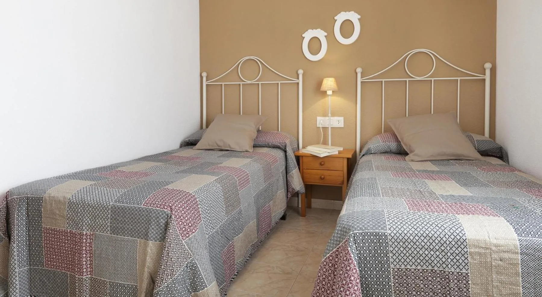 Other, Bed in 038 Villa Magrana