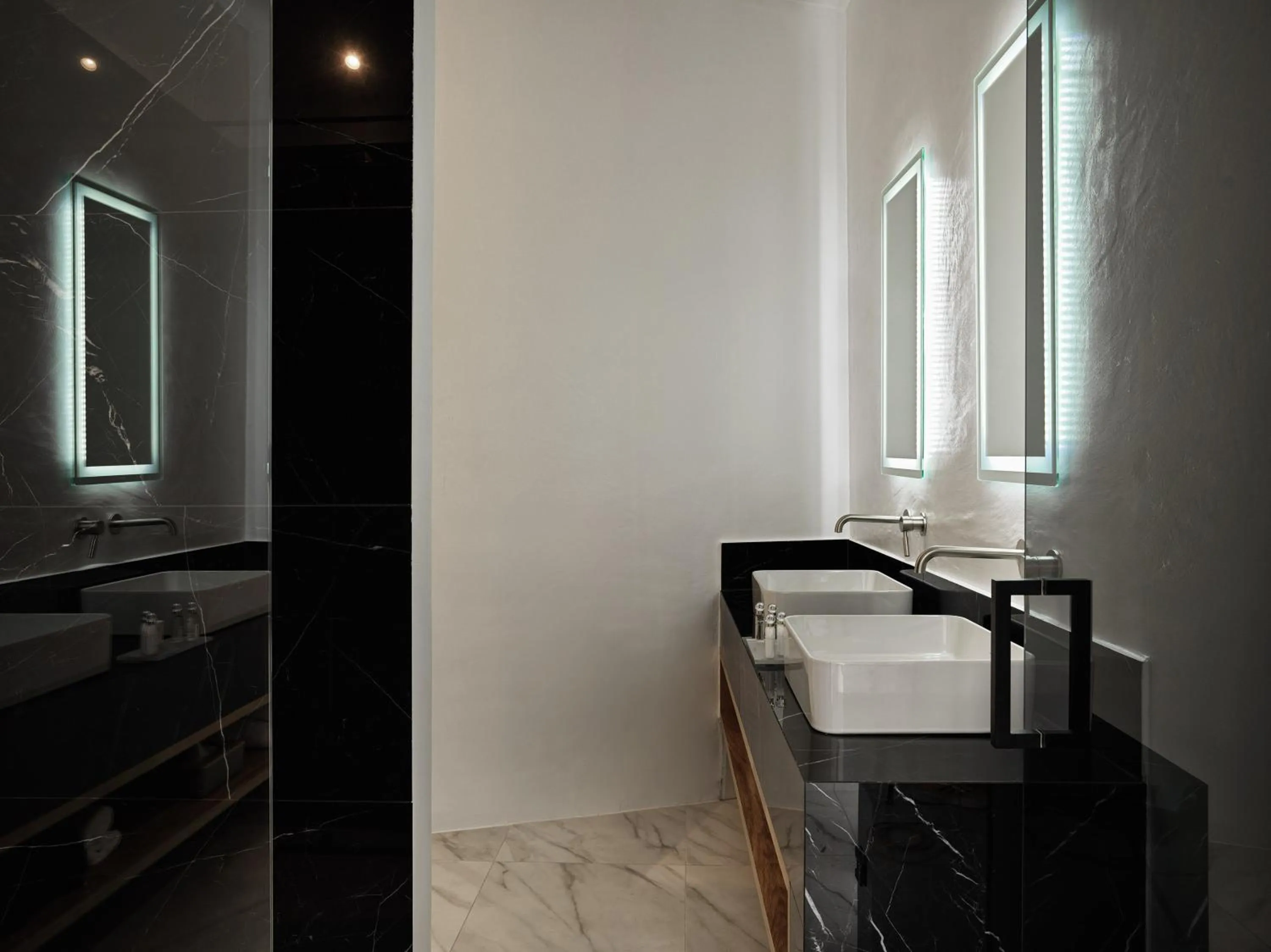 Bathroom in Kouros Hotel & Suites