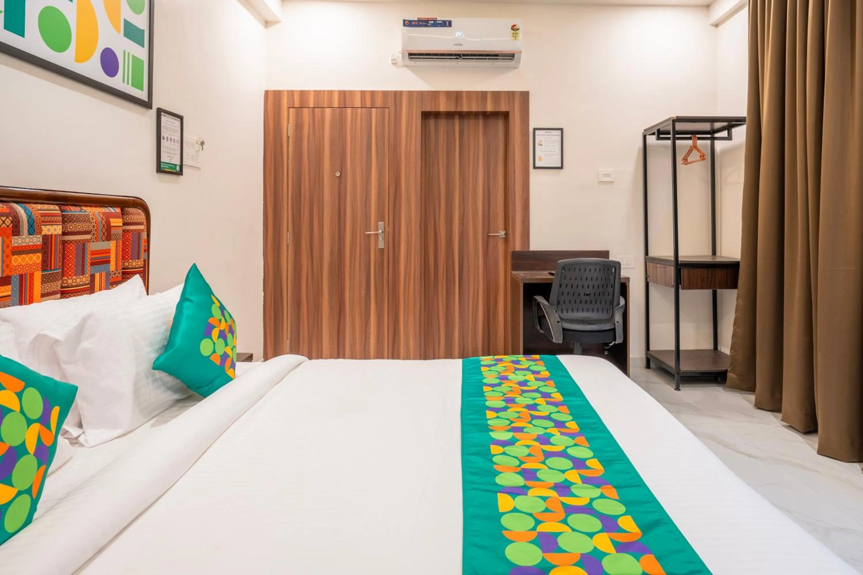 Bedroom, Bed in Treebo Parashar Max